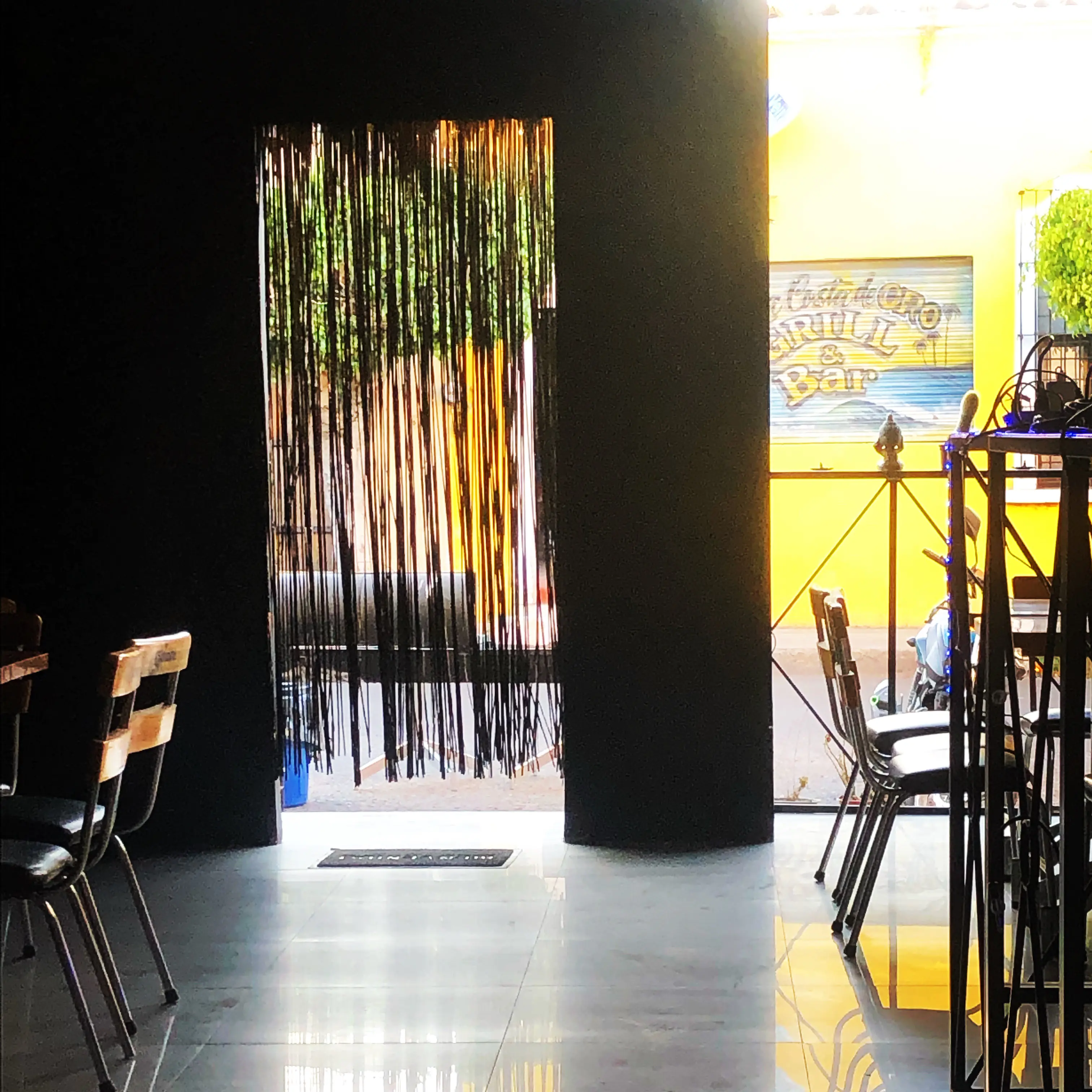 Loop studio bar image 3