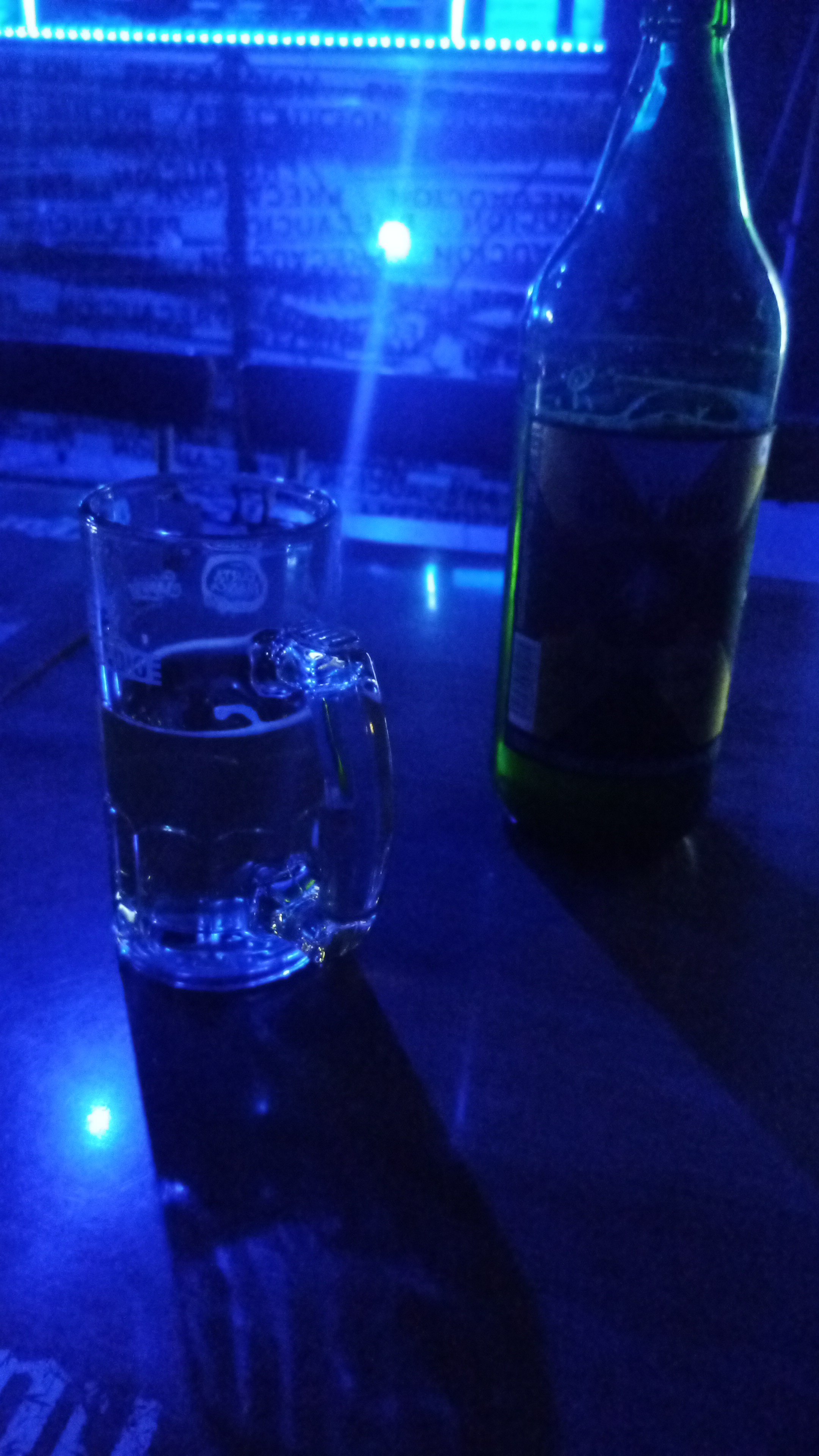 Loop studio bar image 9