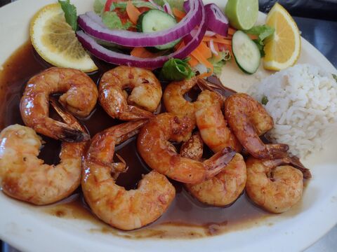 Mariscos Loma Larga image 7