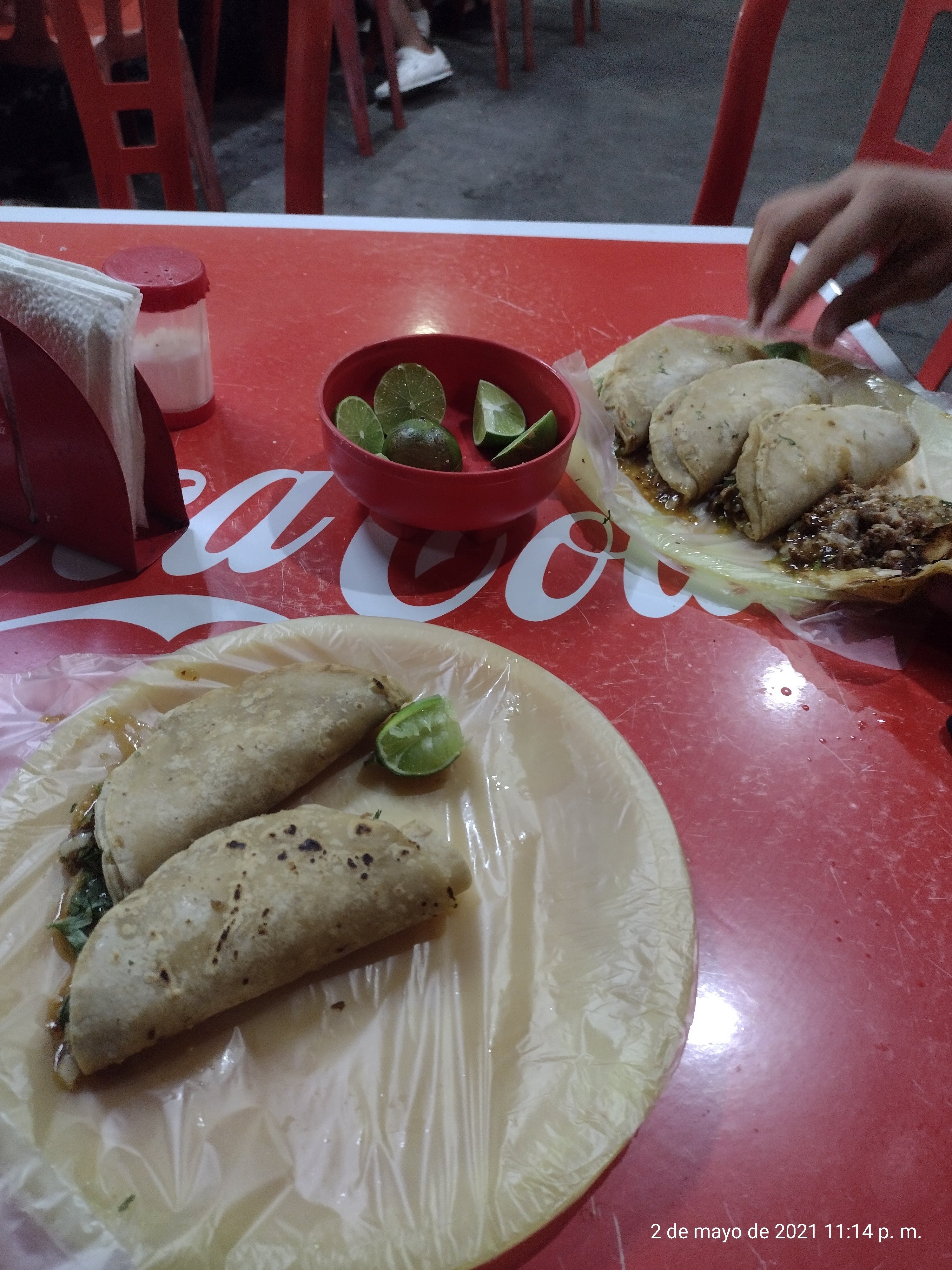 Tacos Cadenas image 3