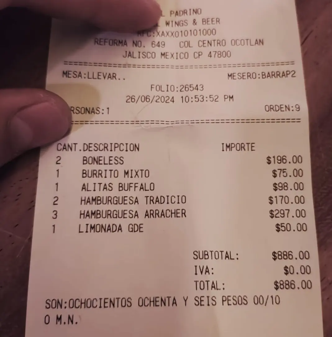 El padrino grill wings & beer image 6