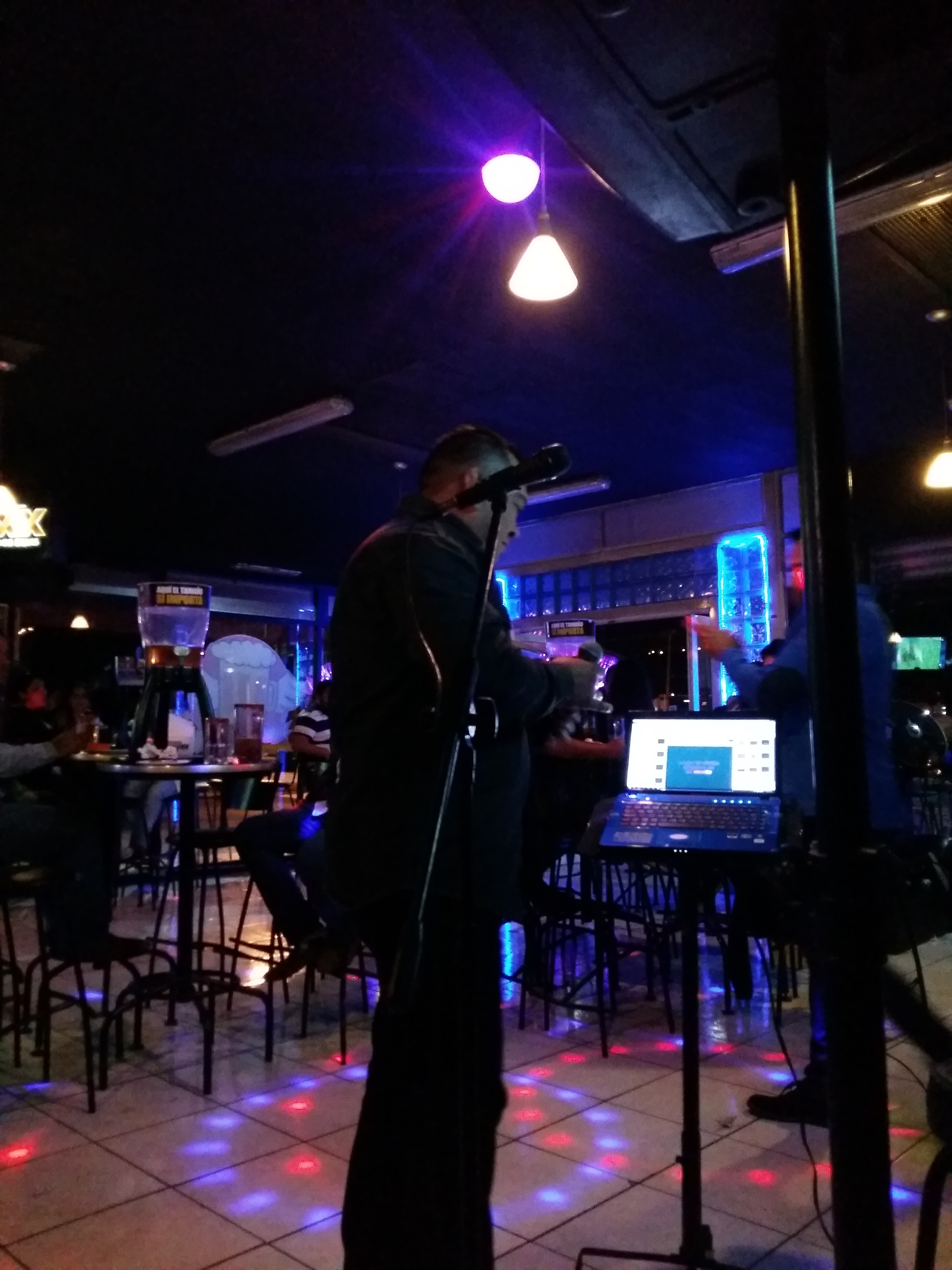 Wings "N" Beer image 8