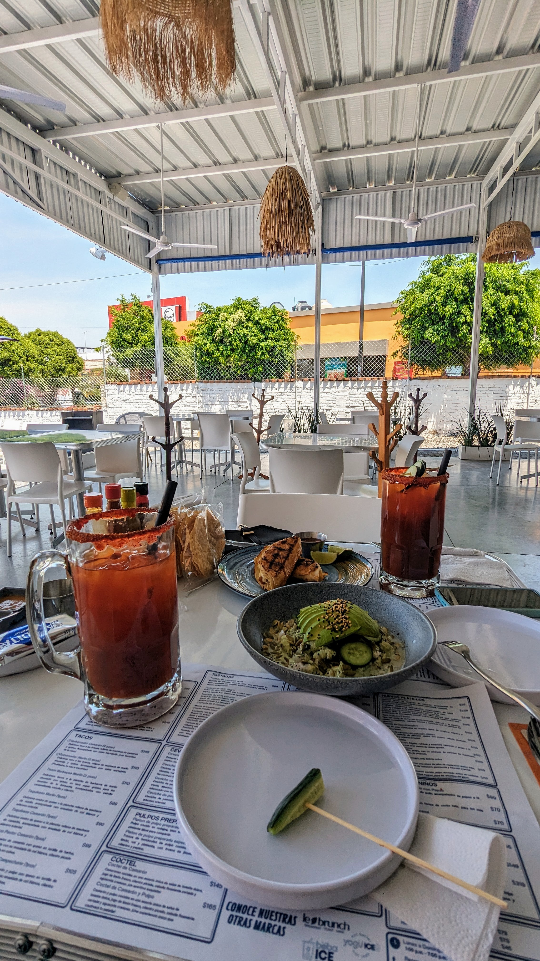 Marea cocina de puerto Restaurante image 4