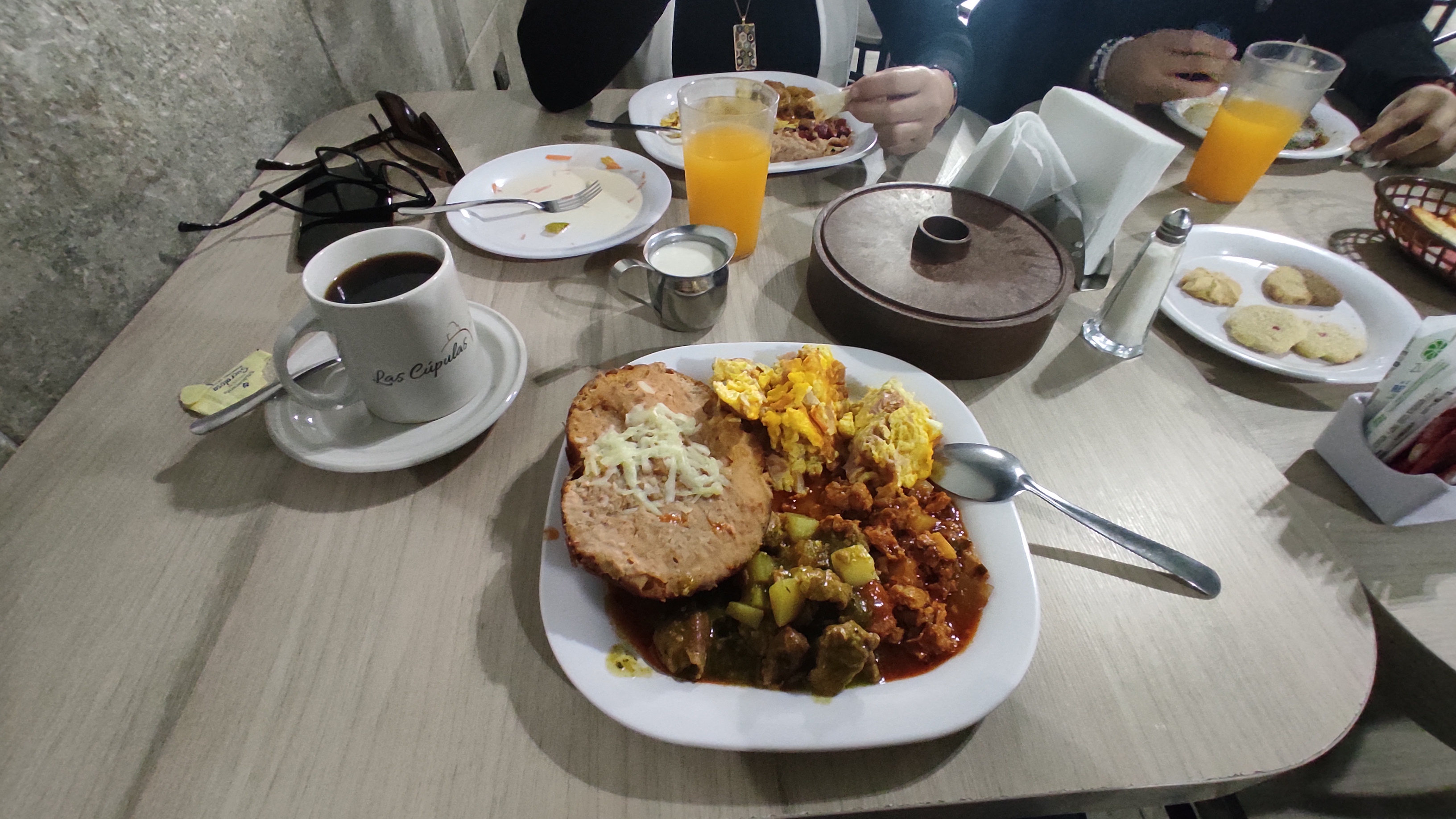 Las Cúpulas Restaurant-Bar image 2