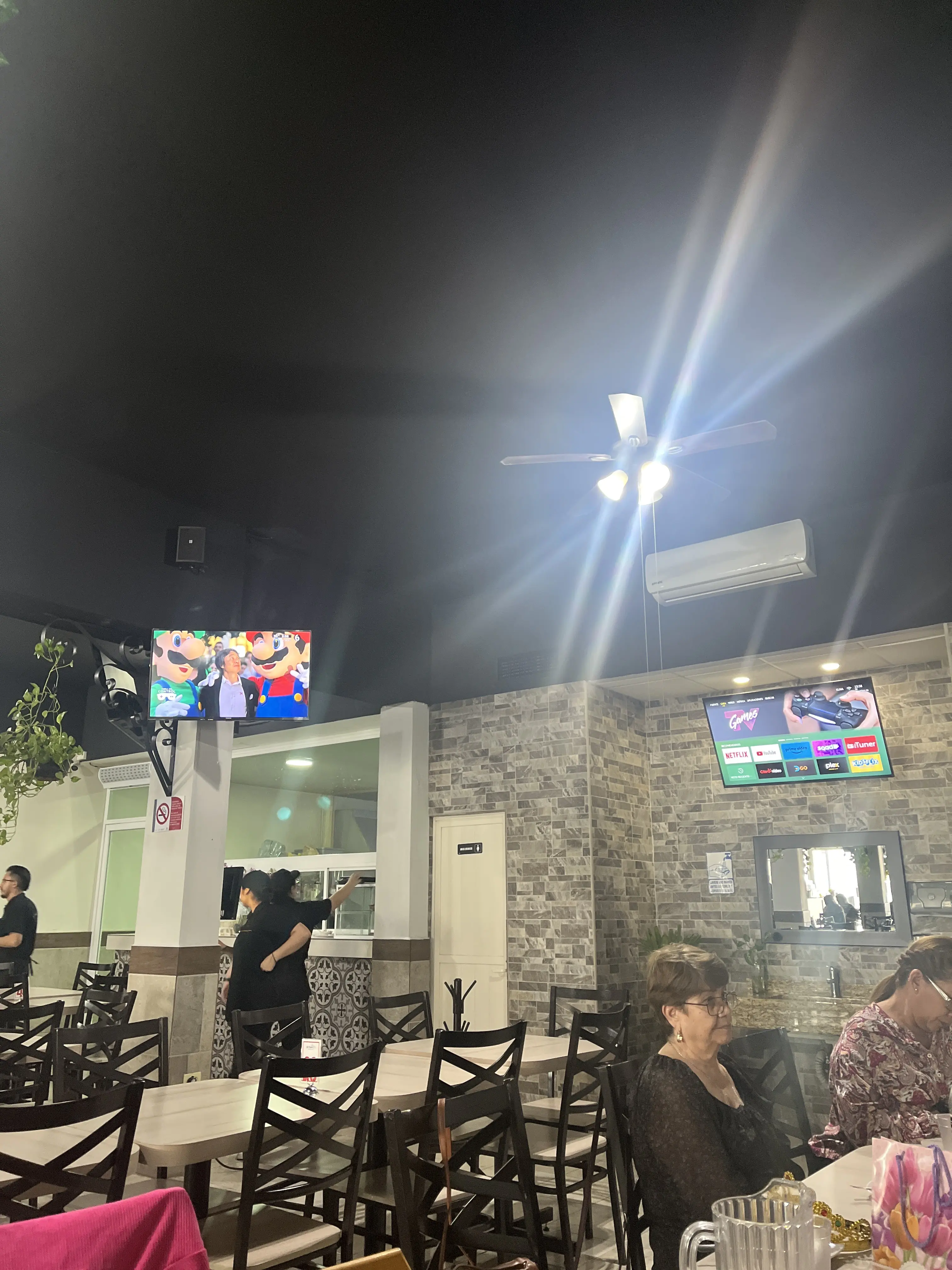 Las Cúpulas Restaurant-Bar image 3