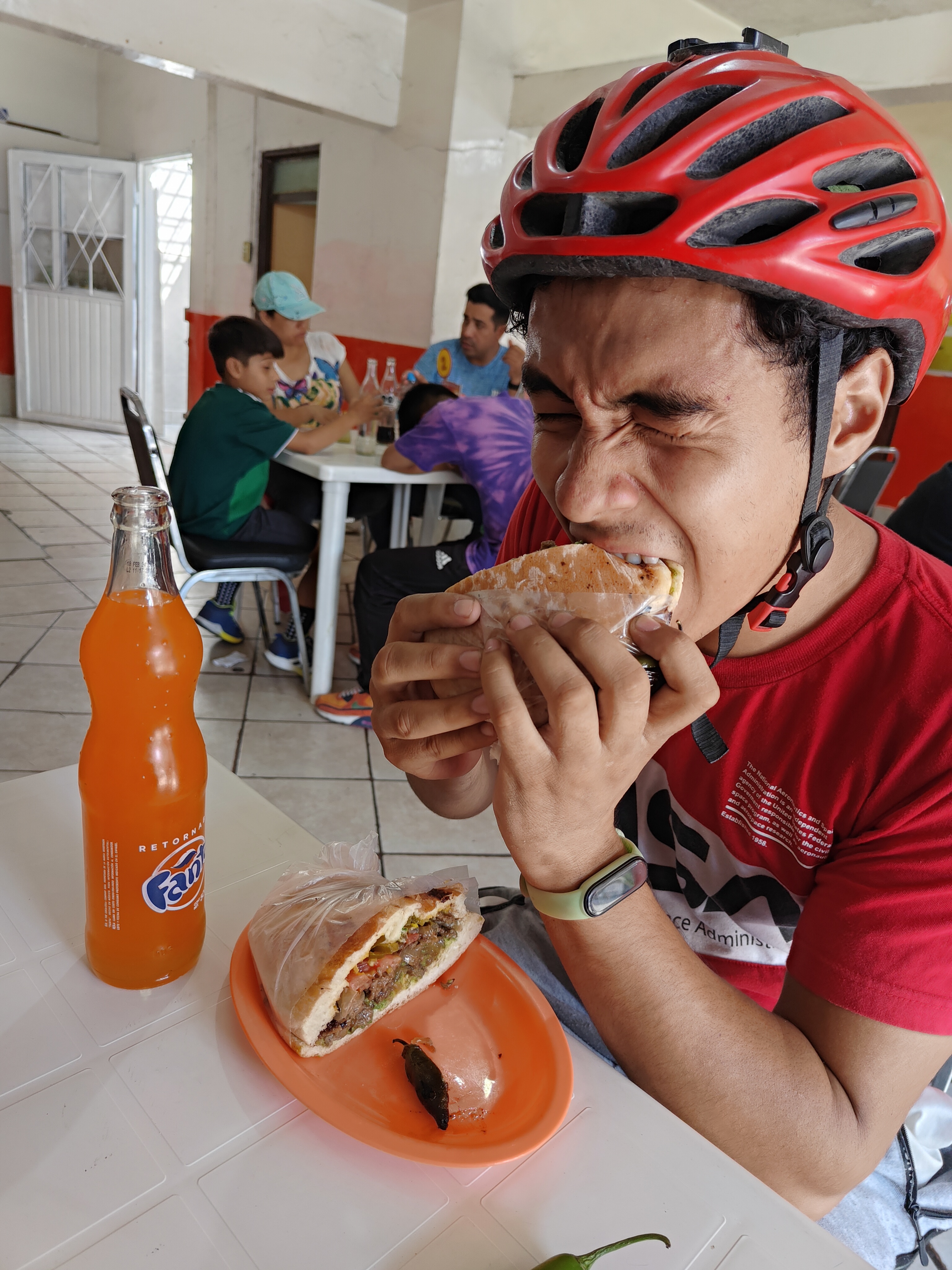 Super Lonches Don Luis image 5