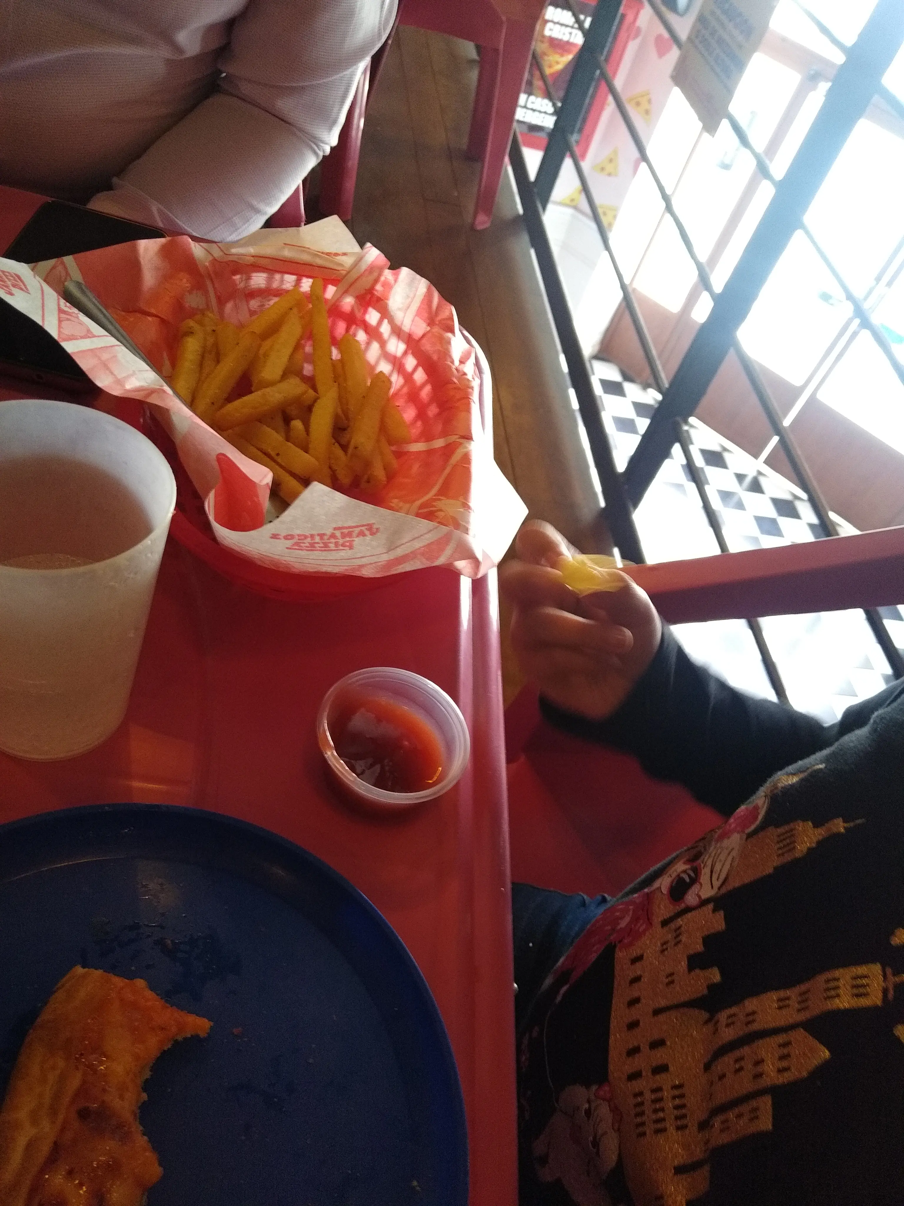 FANATICOS PIZZA LERDO image 5