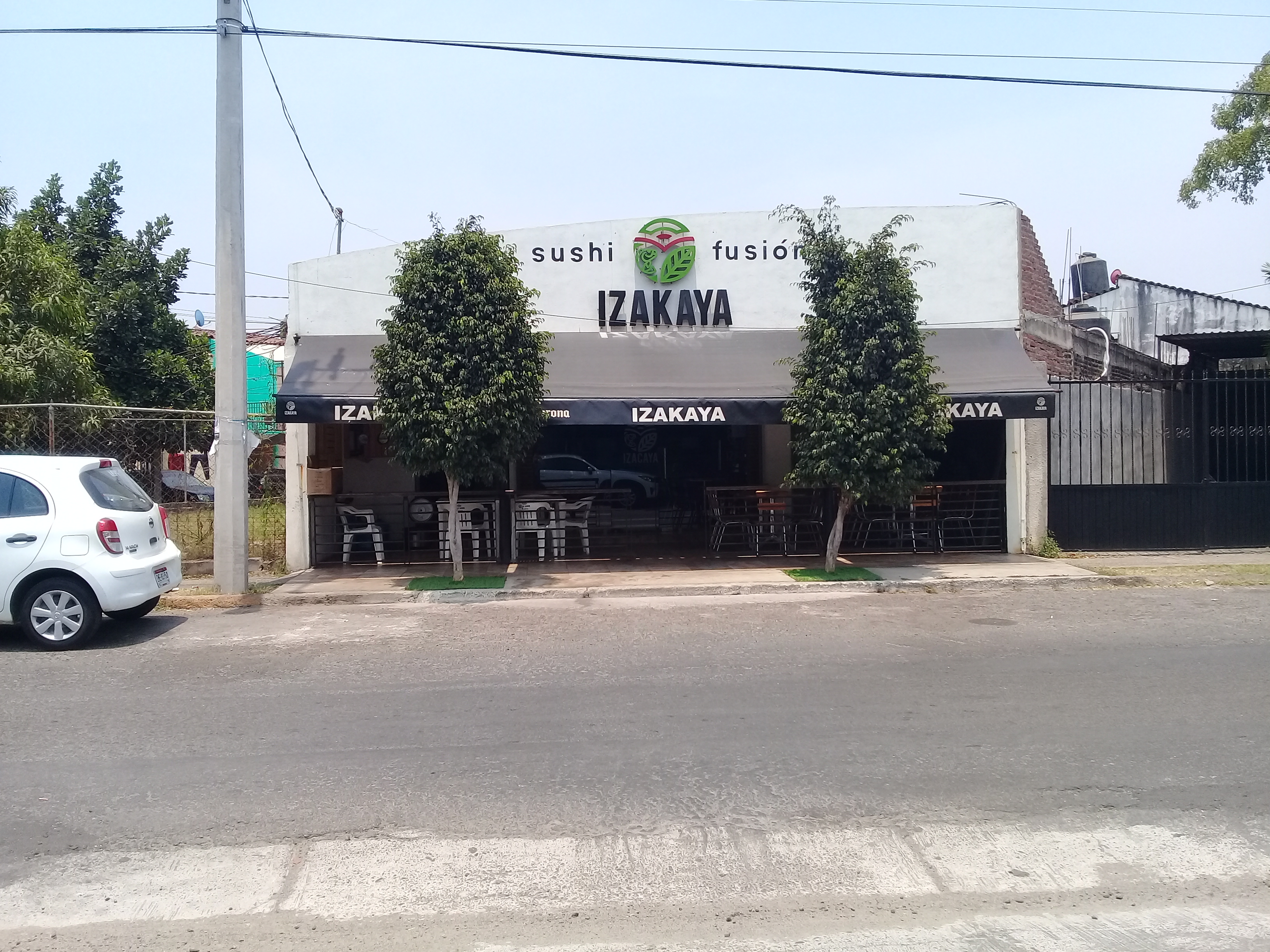 Izakaya Sushi + Fusion image 1