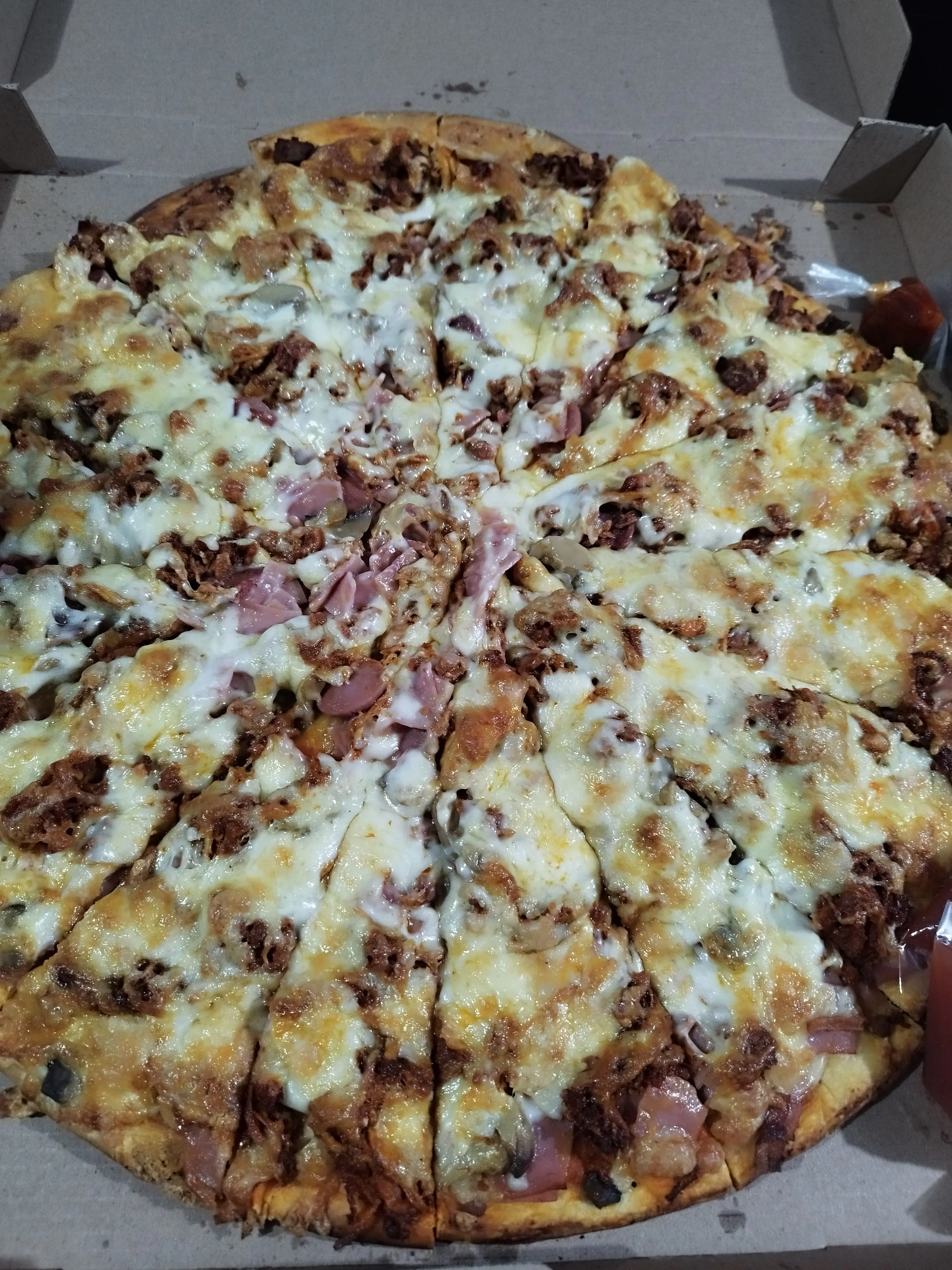 Pizzeria Luigi image 8