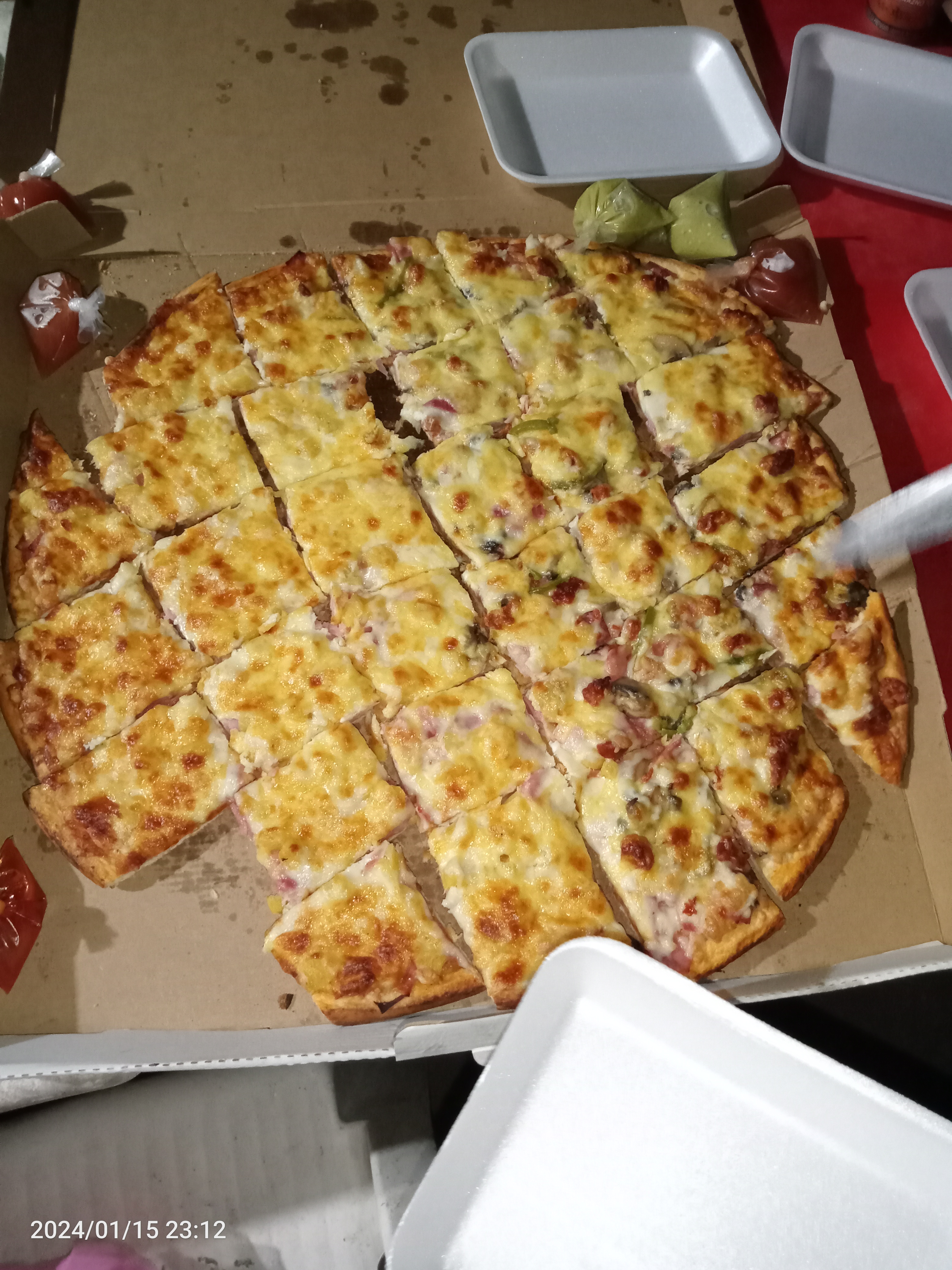 Pizzeria Luigi image 9