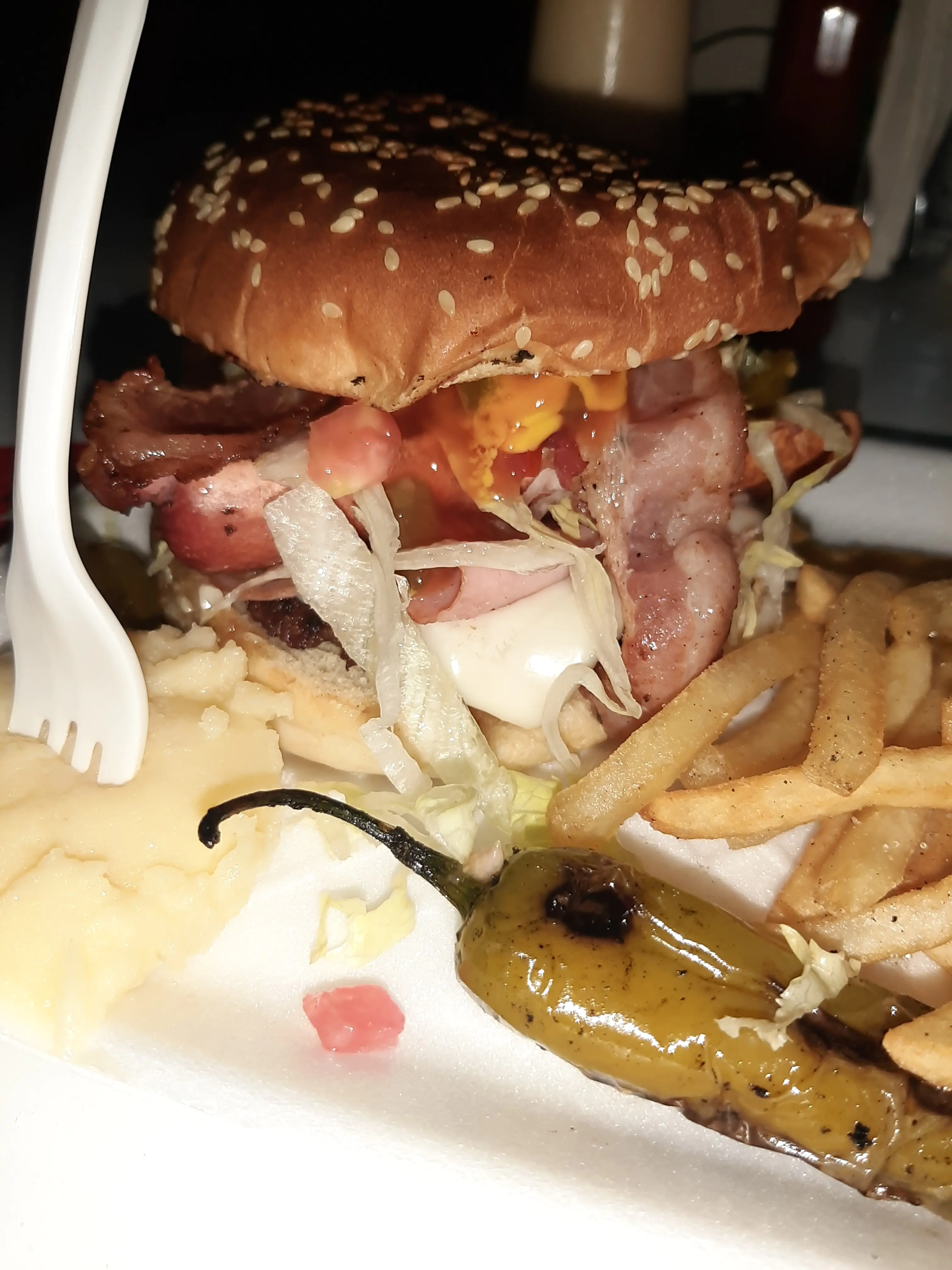 Cheke Burguers image 3