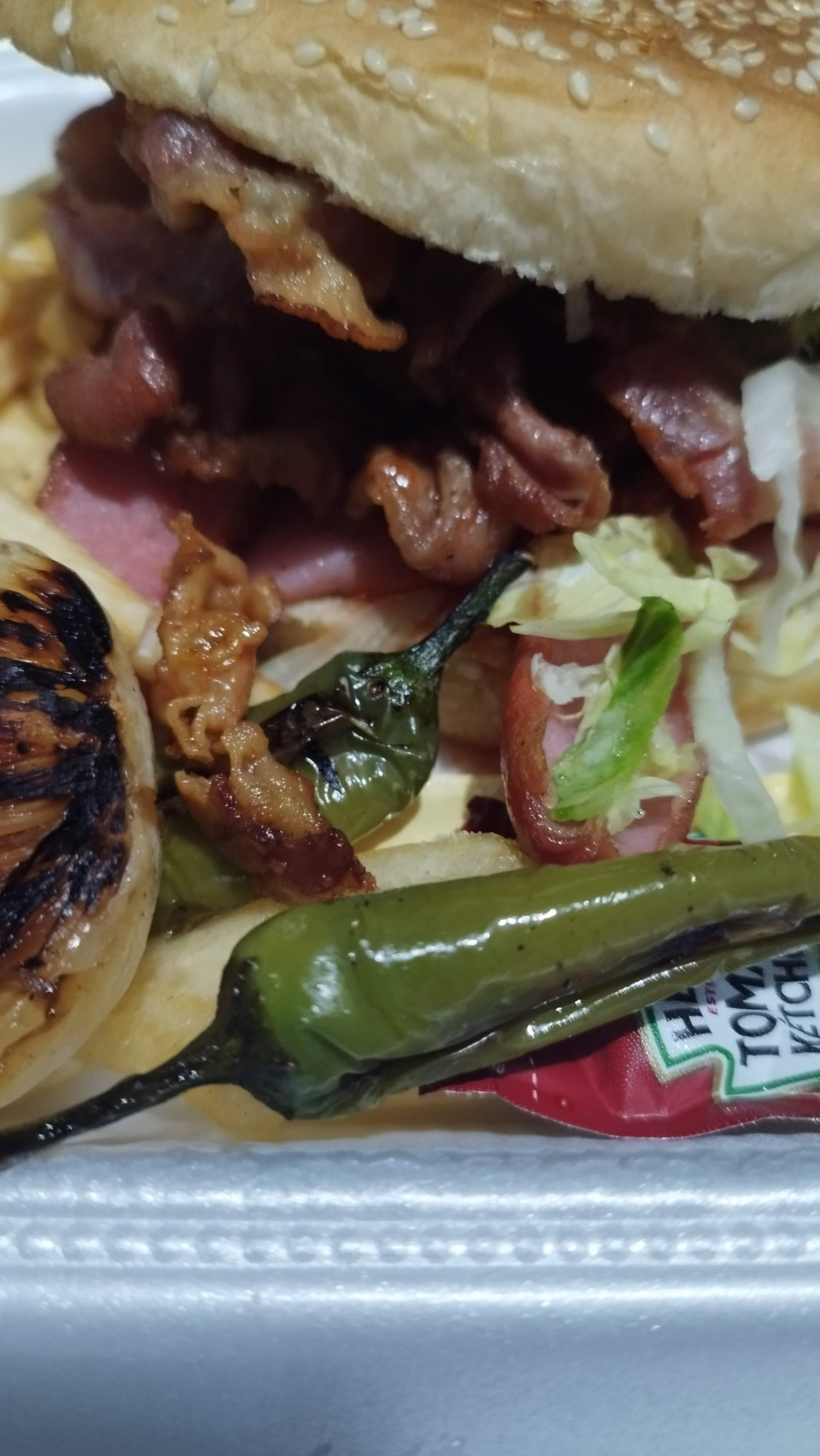 Cheke Burguers image 7