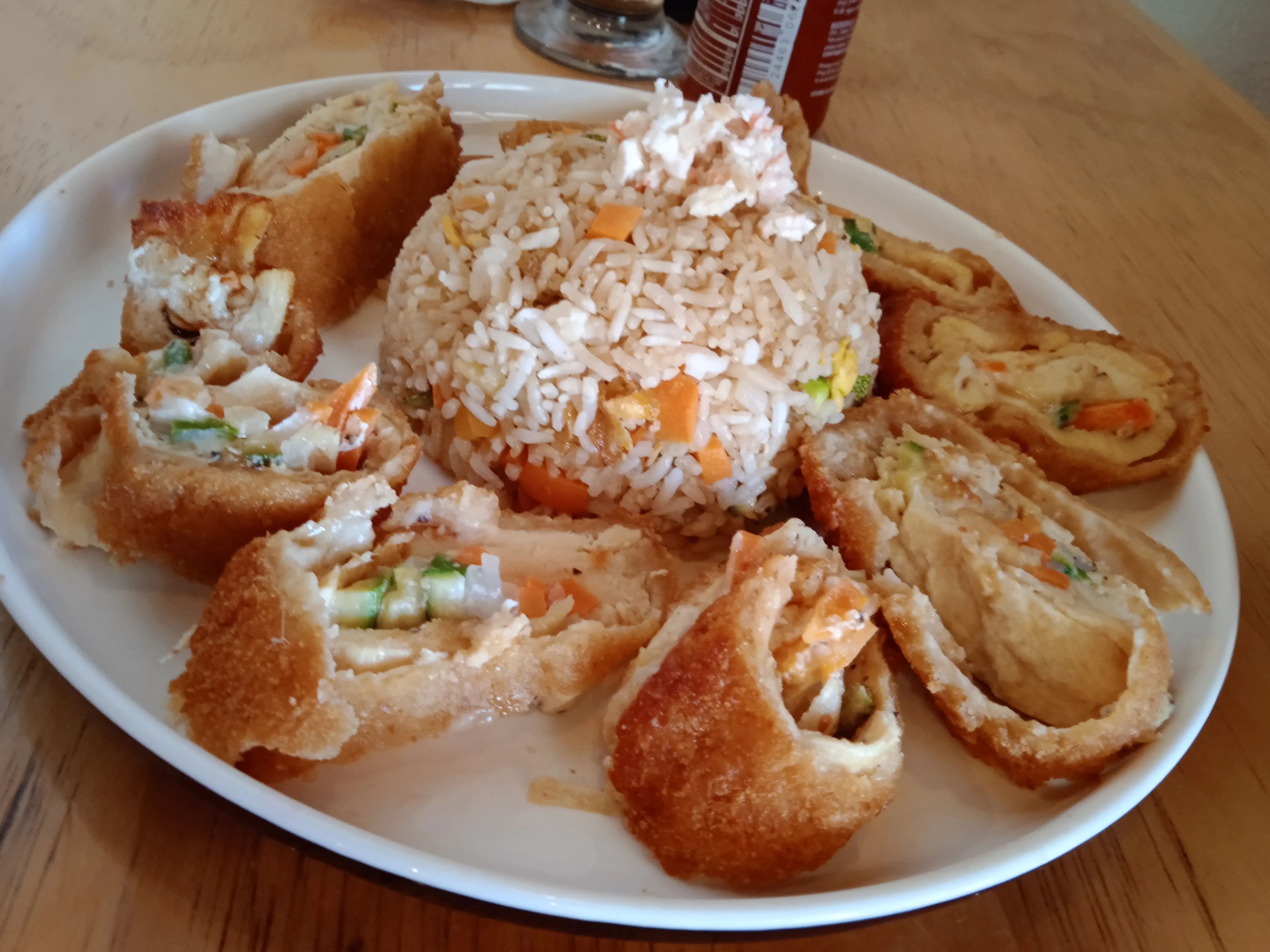 Loto Sushi & Beer image 9