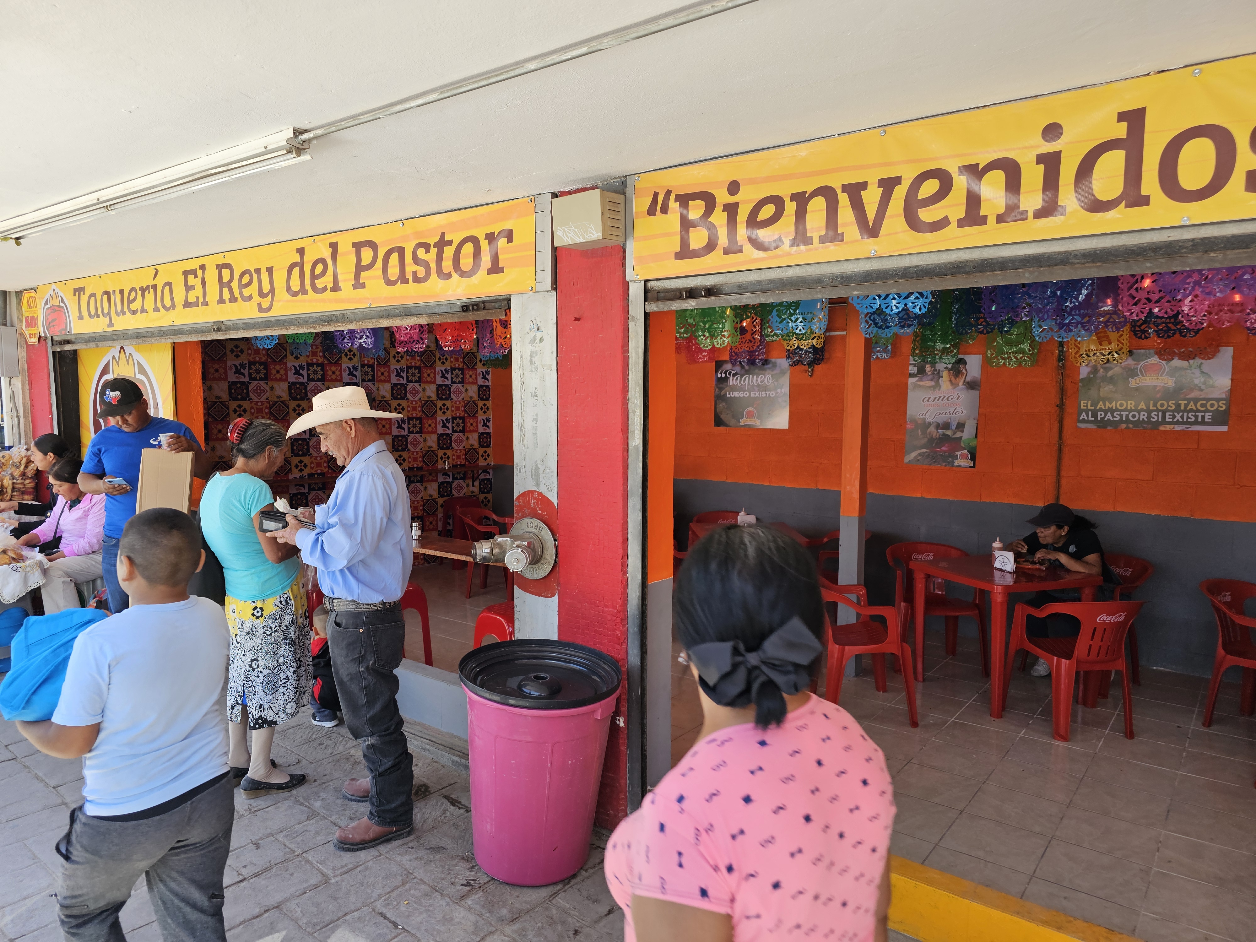Taqueria El Rey del Pastor image 8