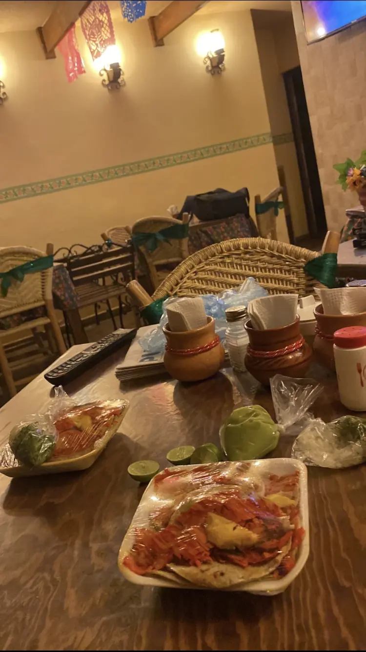 El Mexicanisimo Restaurant image 1