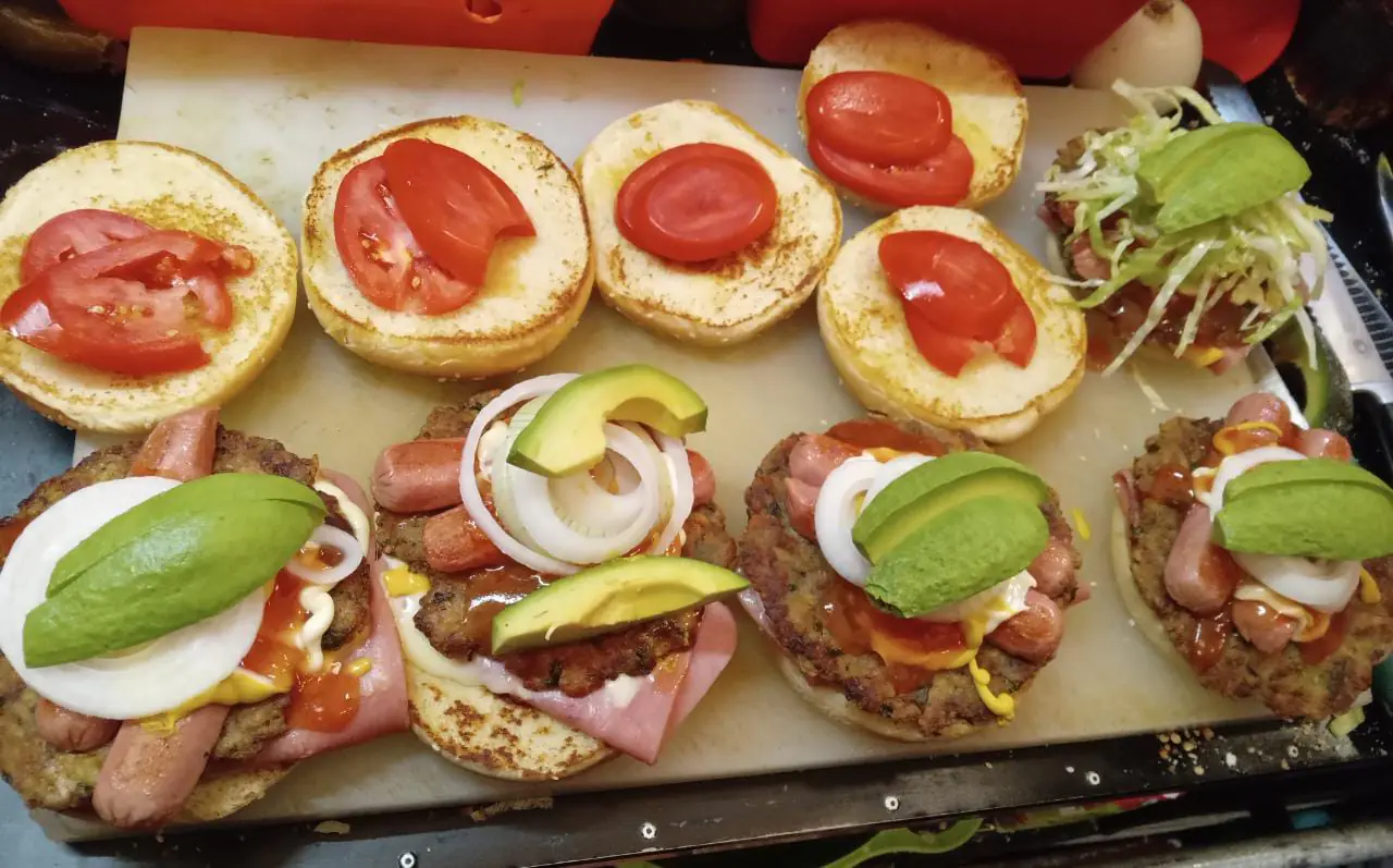 El Pingüino image 5