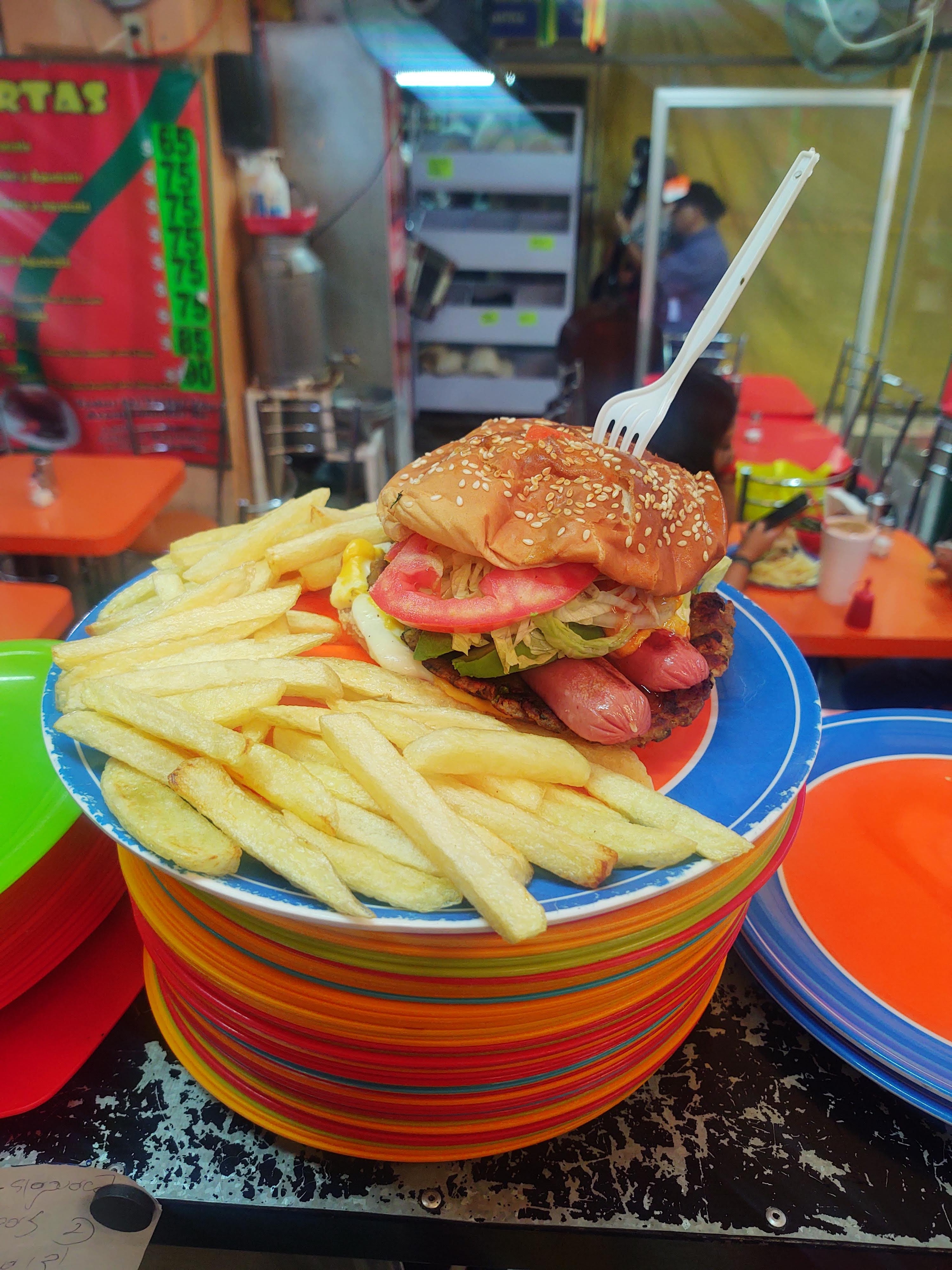 El Pingüino image 6