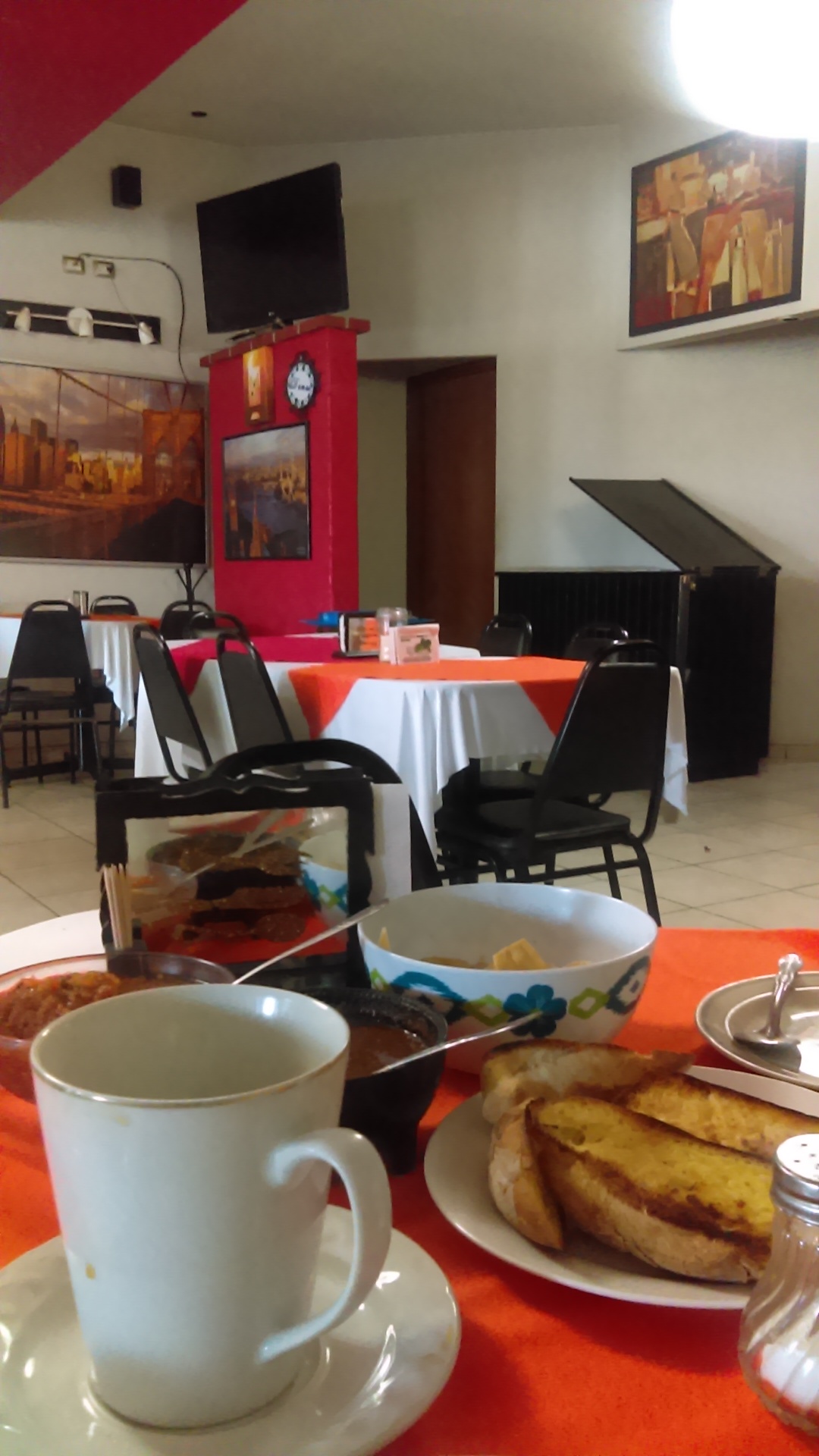 La Laguna Restaurant image 2