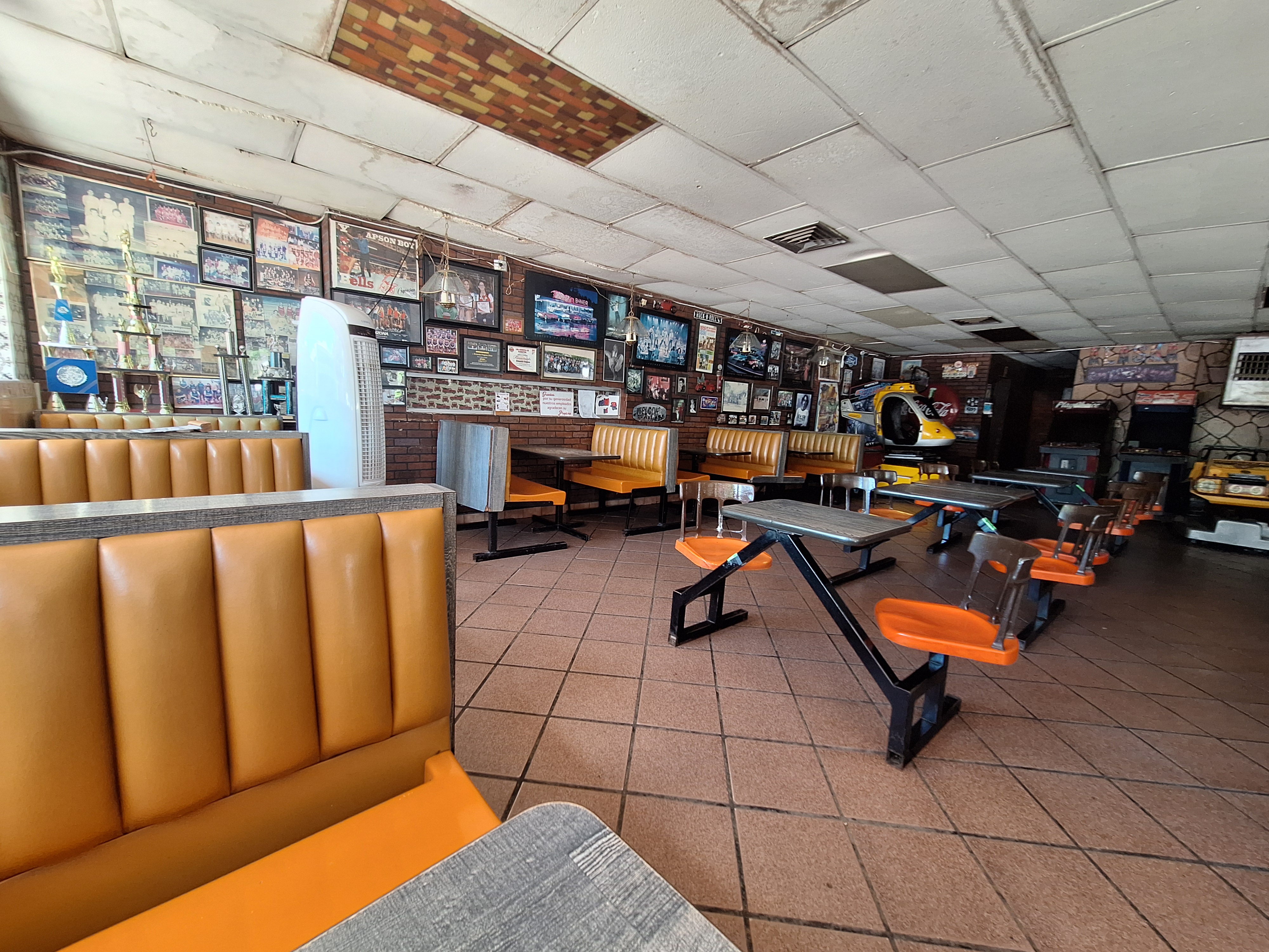 Alaska Drive Inn image 3