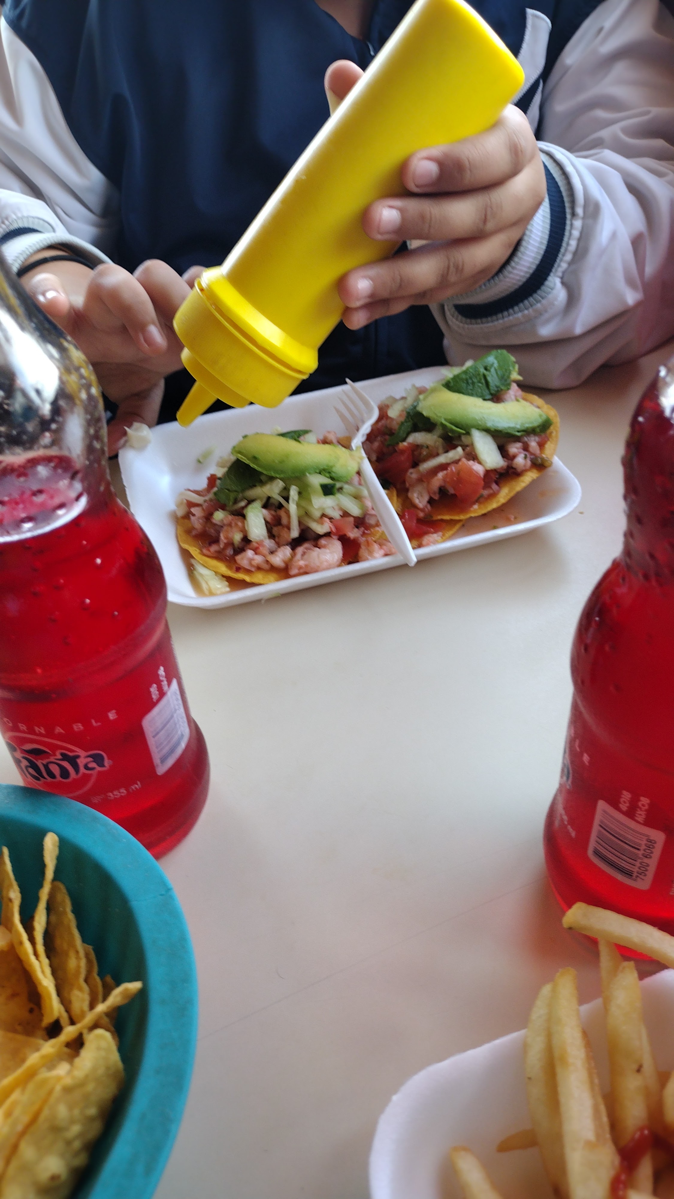 Mariscos y asadero las glorias image 6