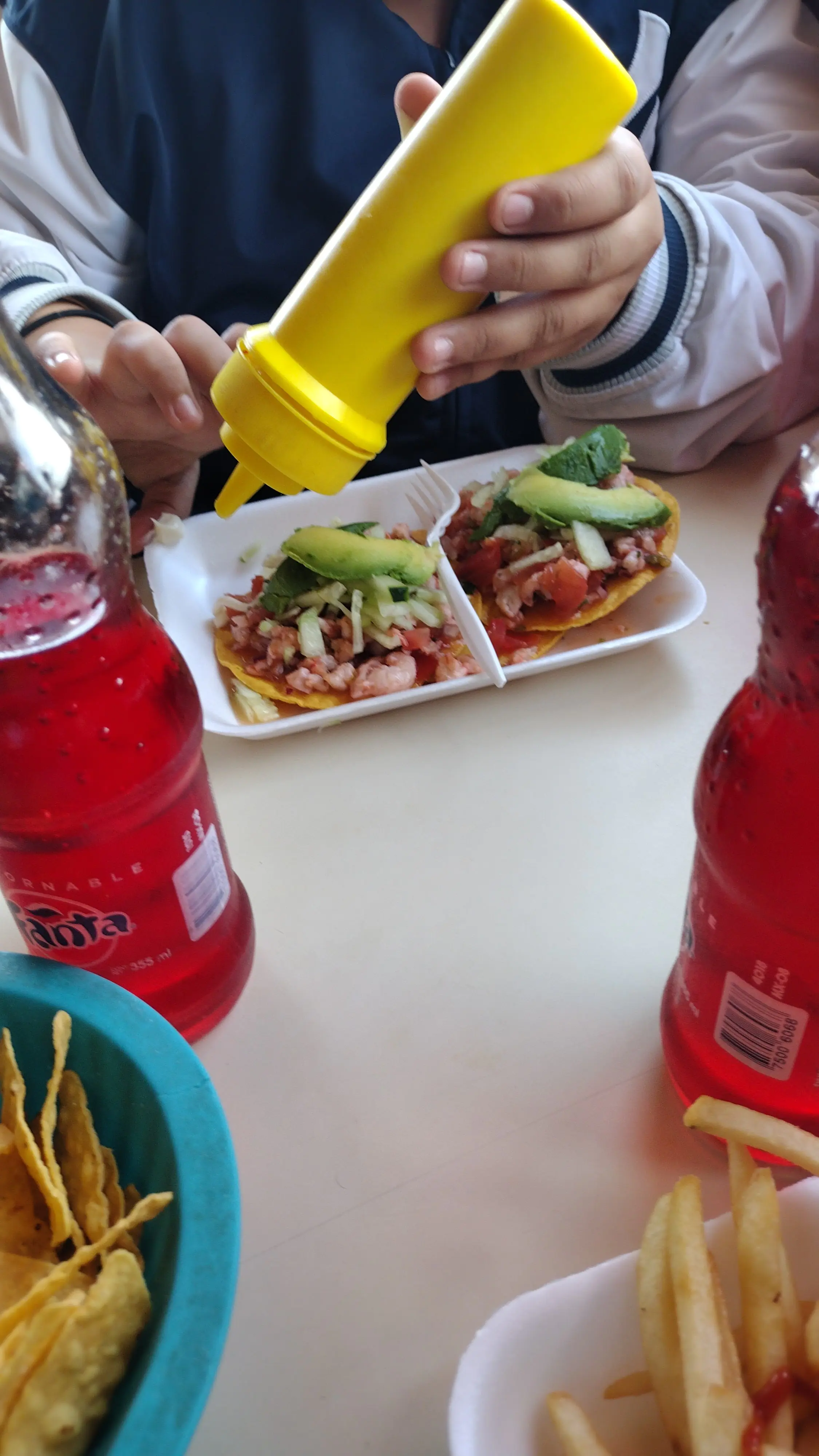 Mariscos y asadero las glorias image 6