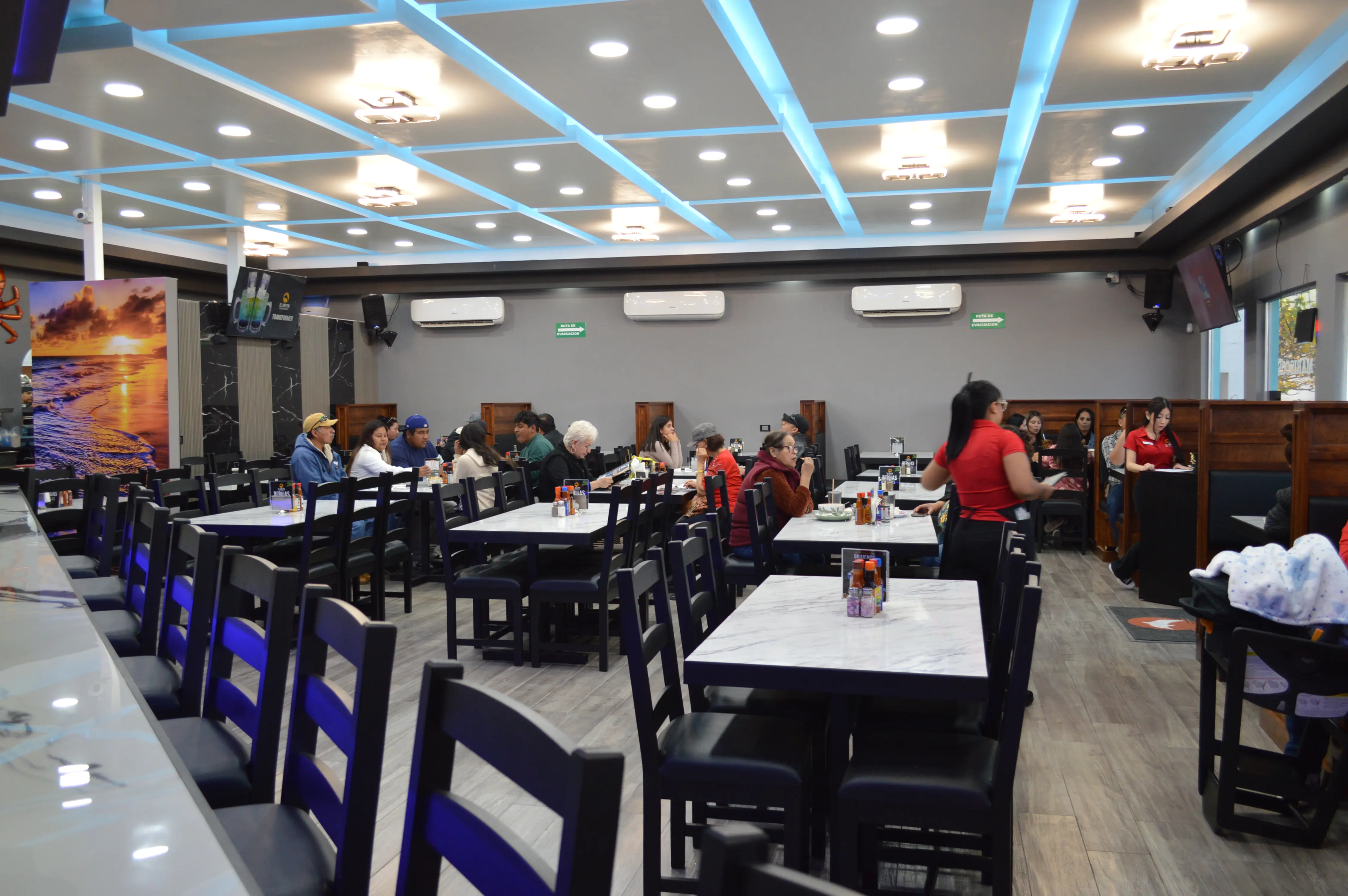 El Delfín Restaurante image 10