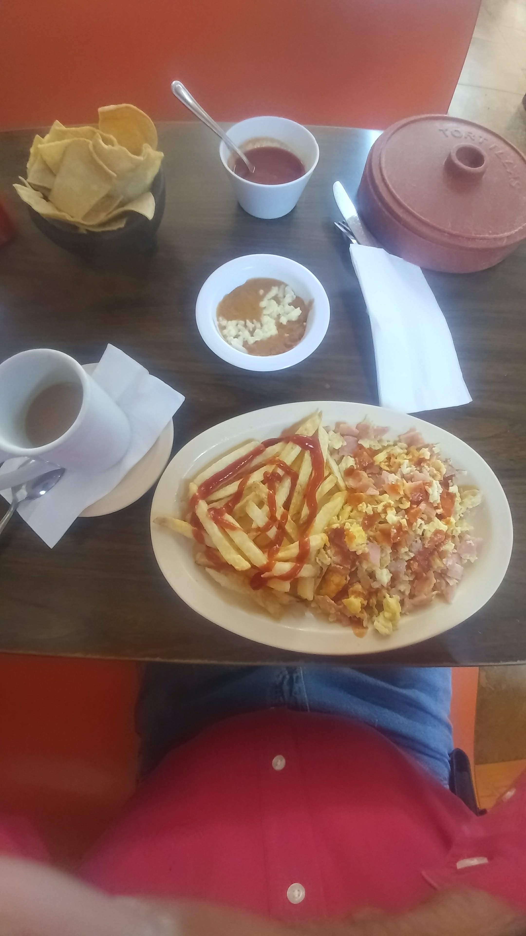 El centro cafe image 4