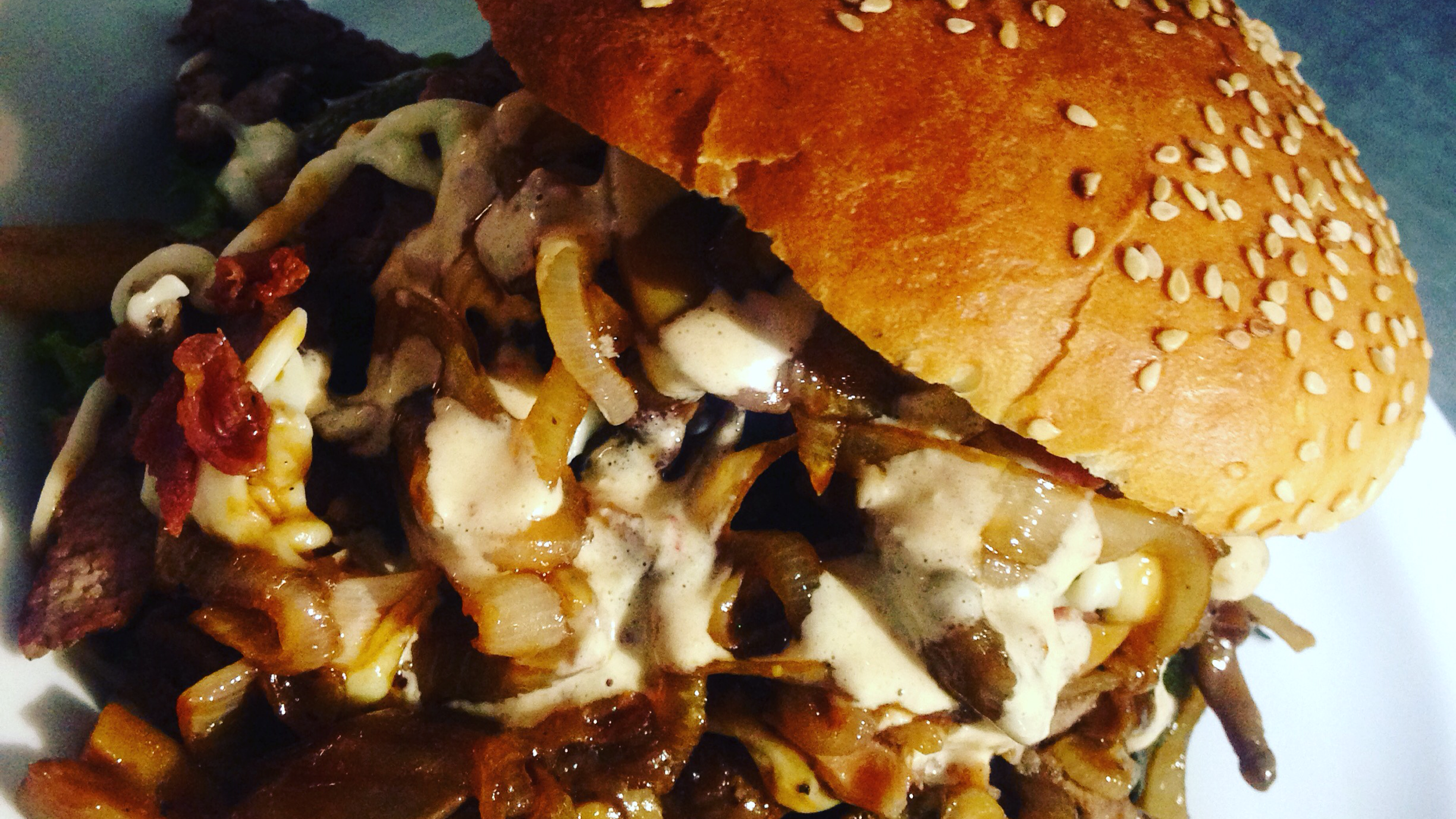 Sophia's burger image 1