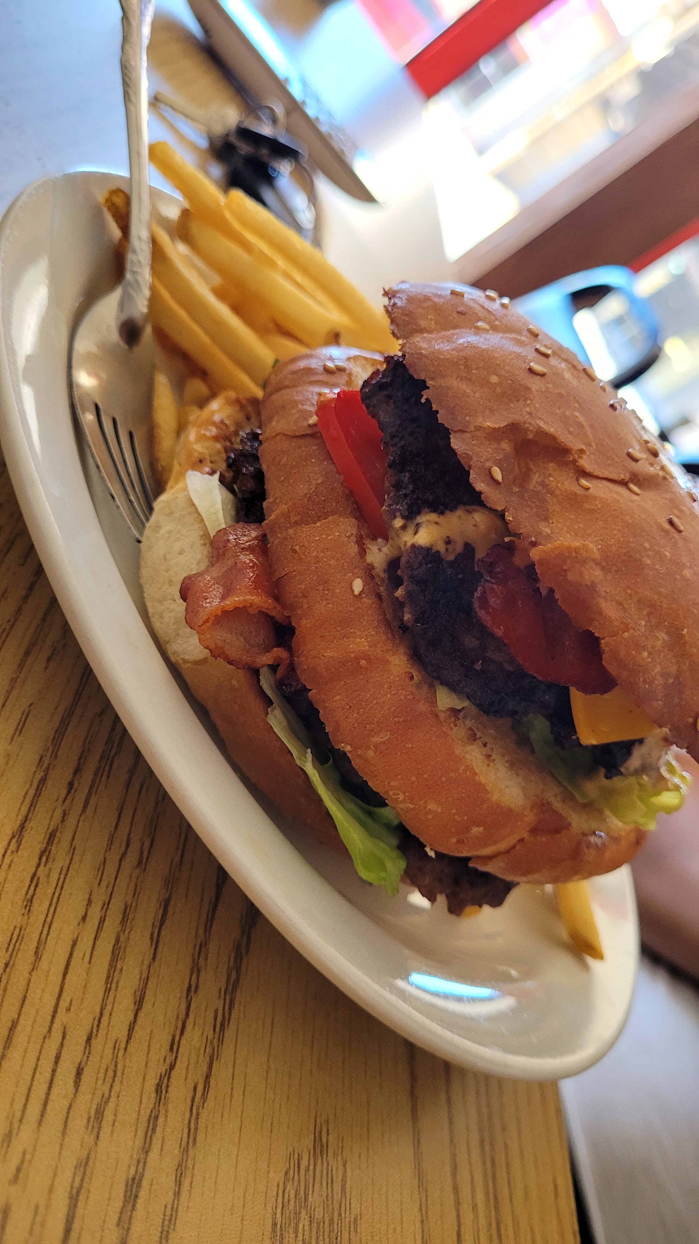 Sophia's burger image 2