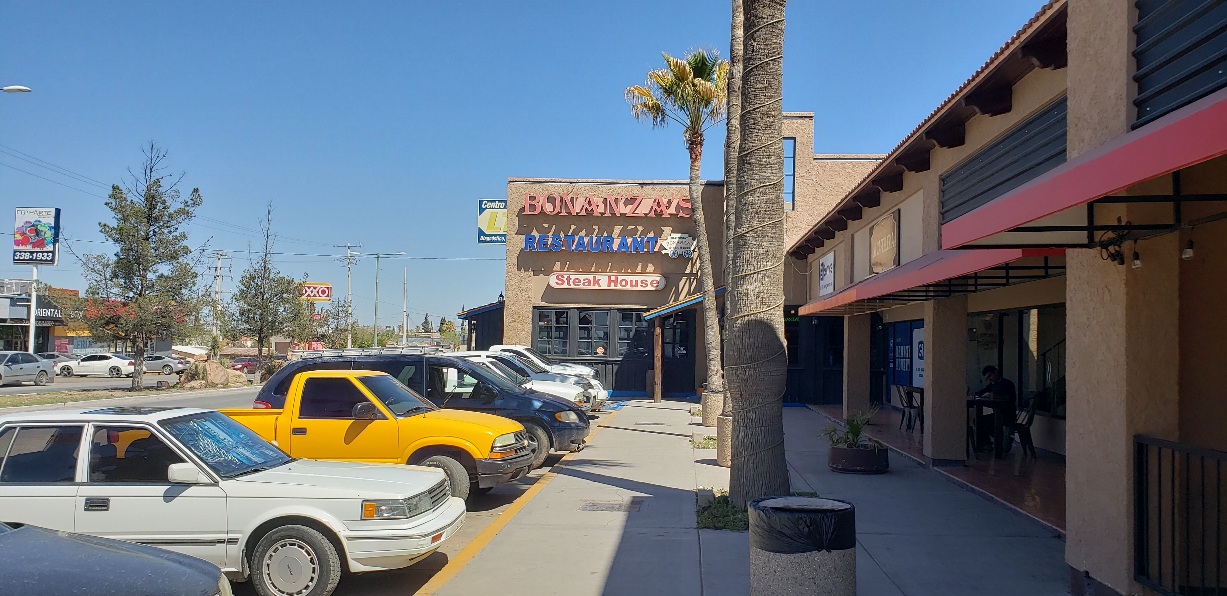 Bonanza's Steak House Bar image 1