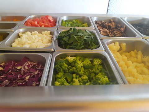 Mix salad image 3