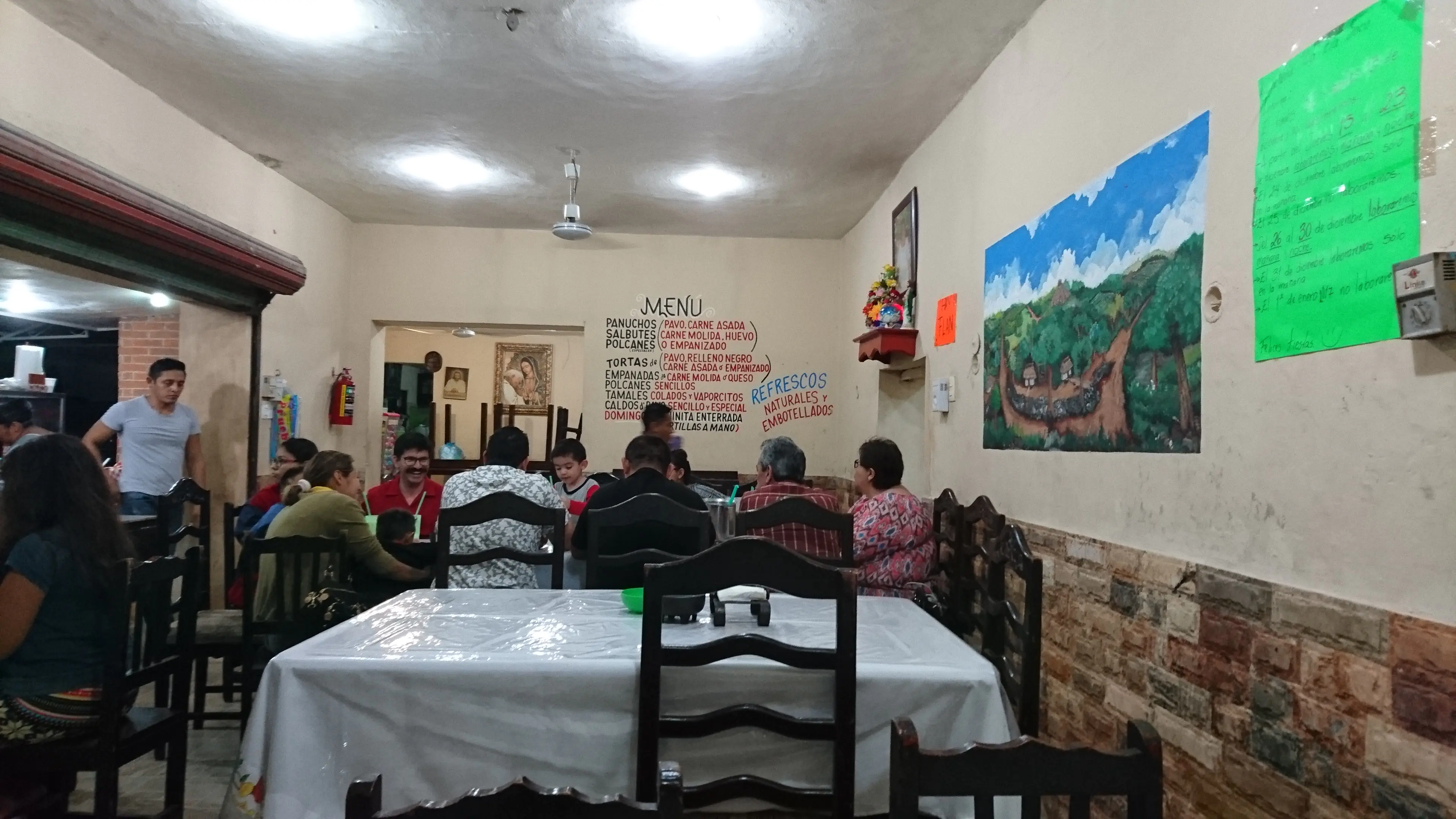 Loncheria "LA TIA SOCO" image 1