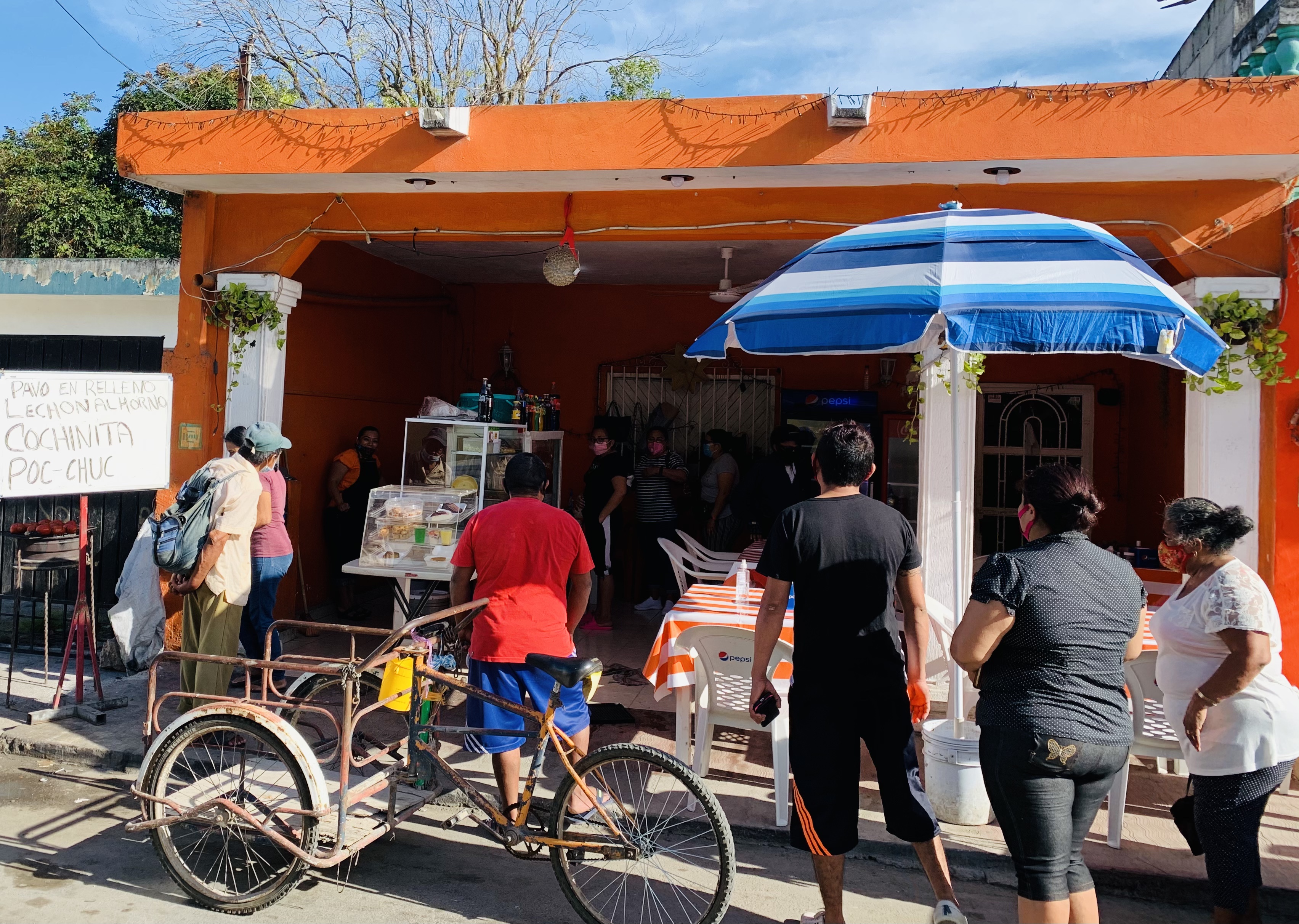TAQUERIA SANTA CECILIA image 3