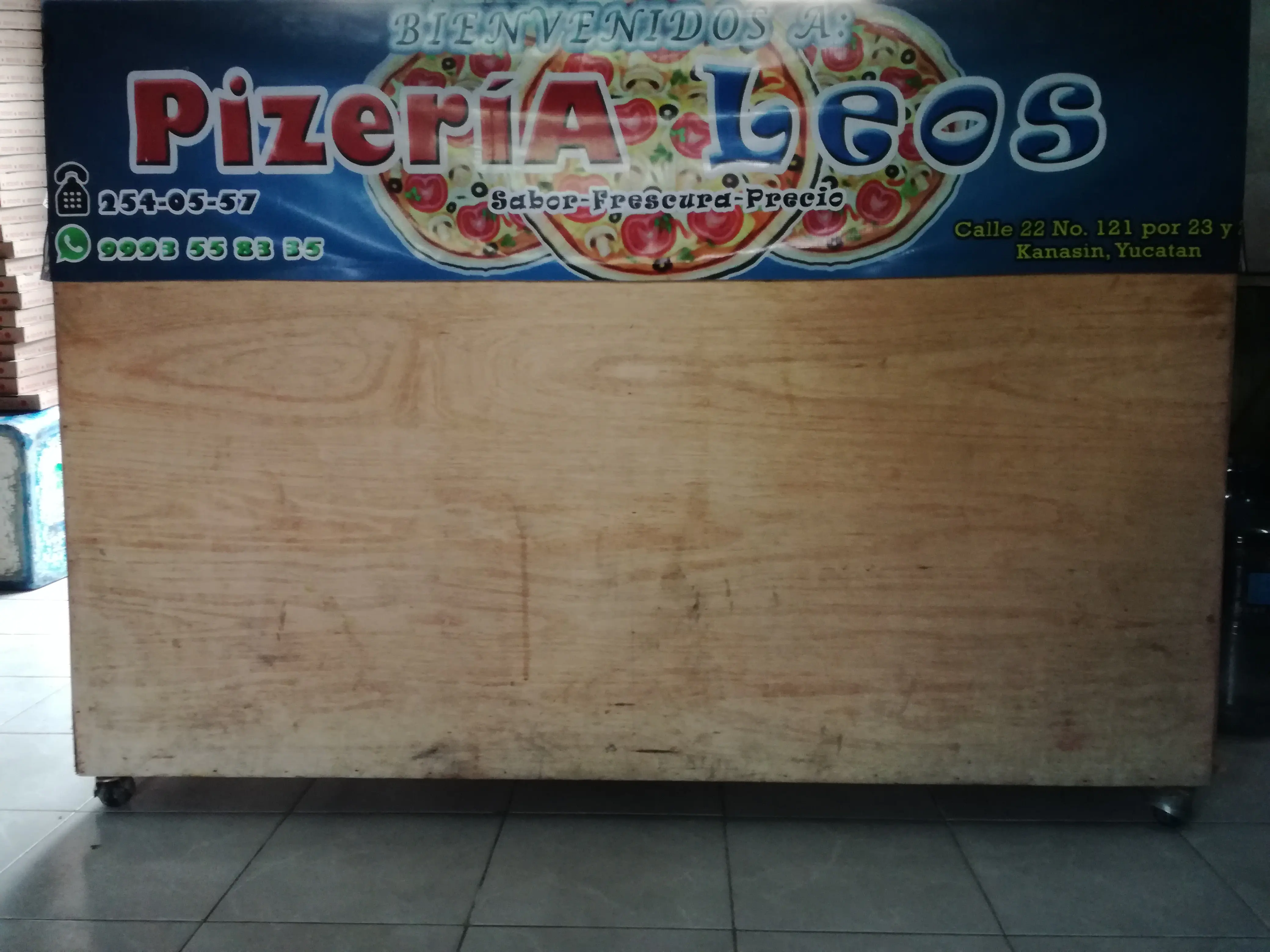 Leos Pizza image 8