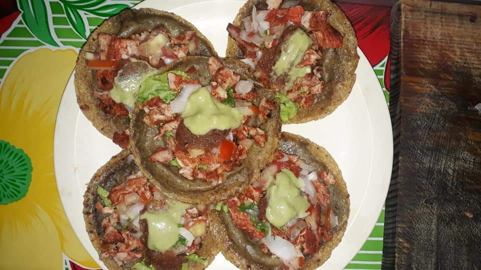 Mini loncheria las tías image 2