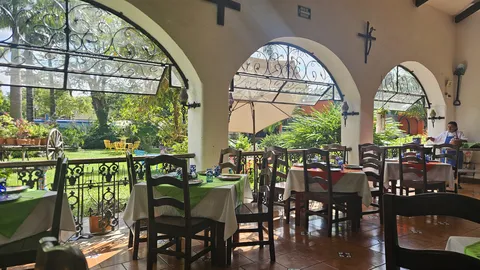 Casa Mission image 5