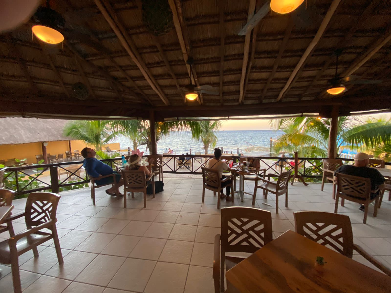 Jeanie's Restaurant & Beach image 1