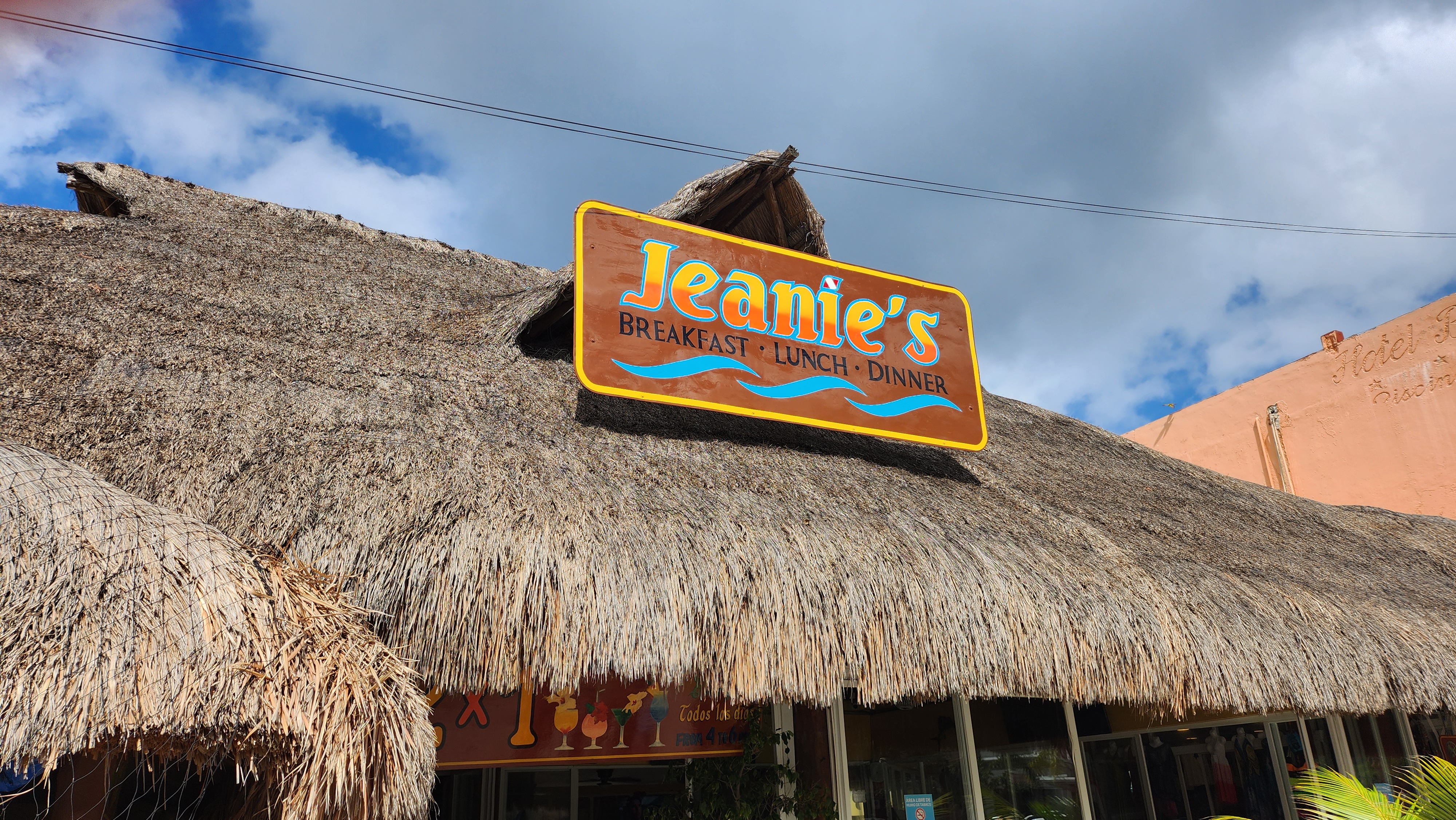 Jeanie's Restaurant & Beach image 10