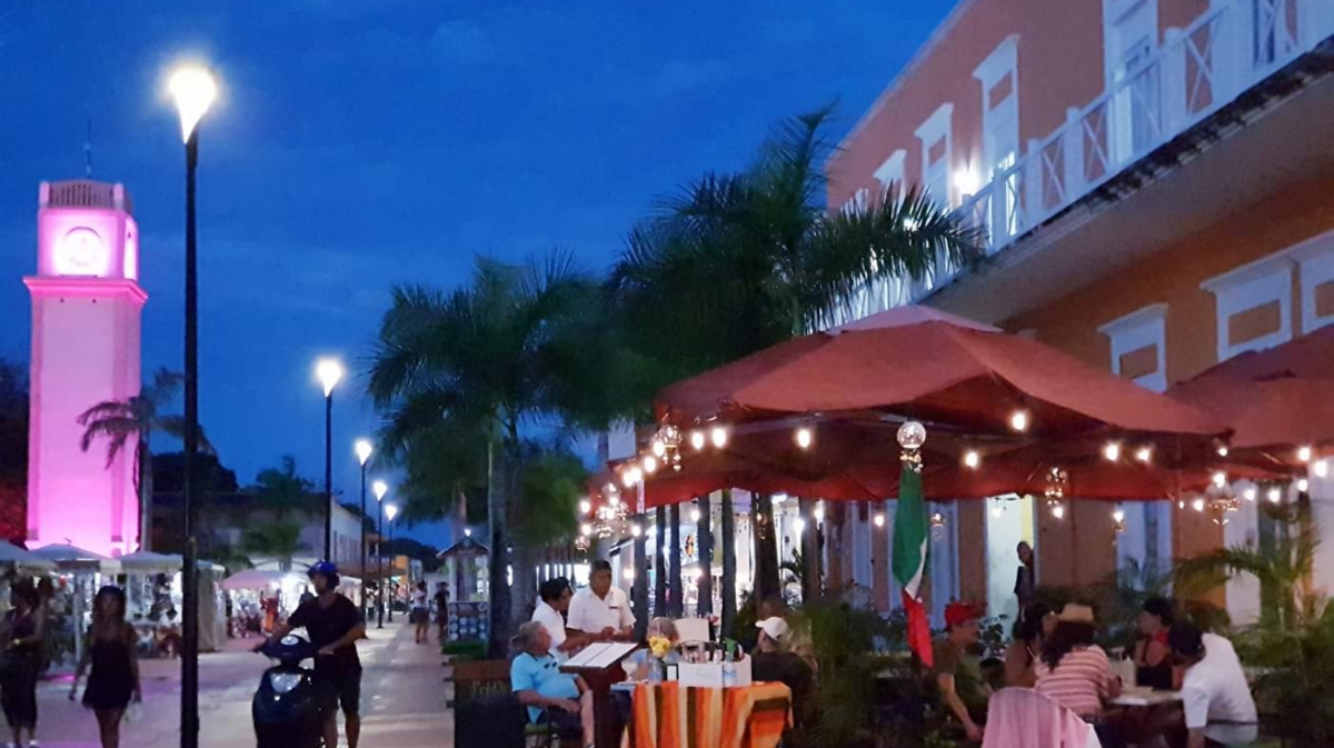 Frida's Restaurant Bar image 3