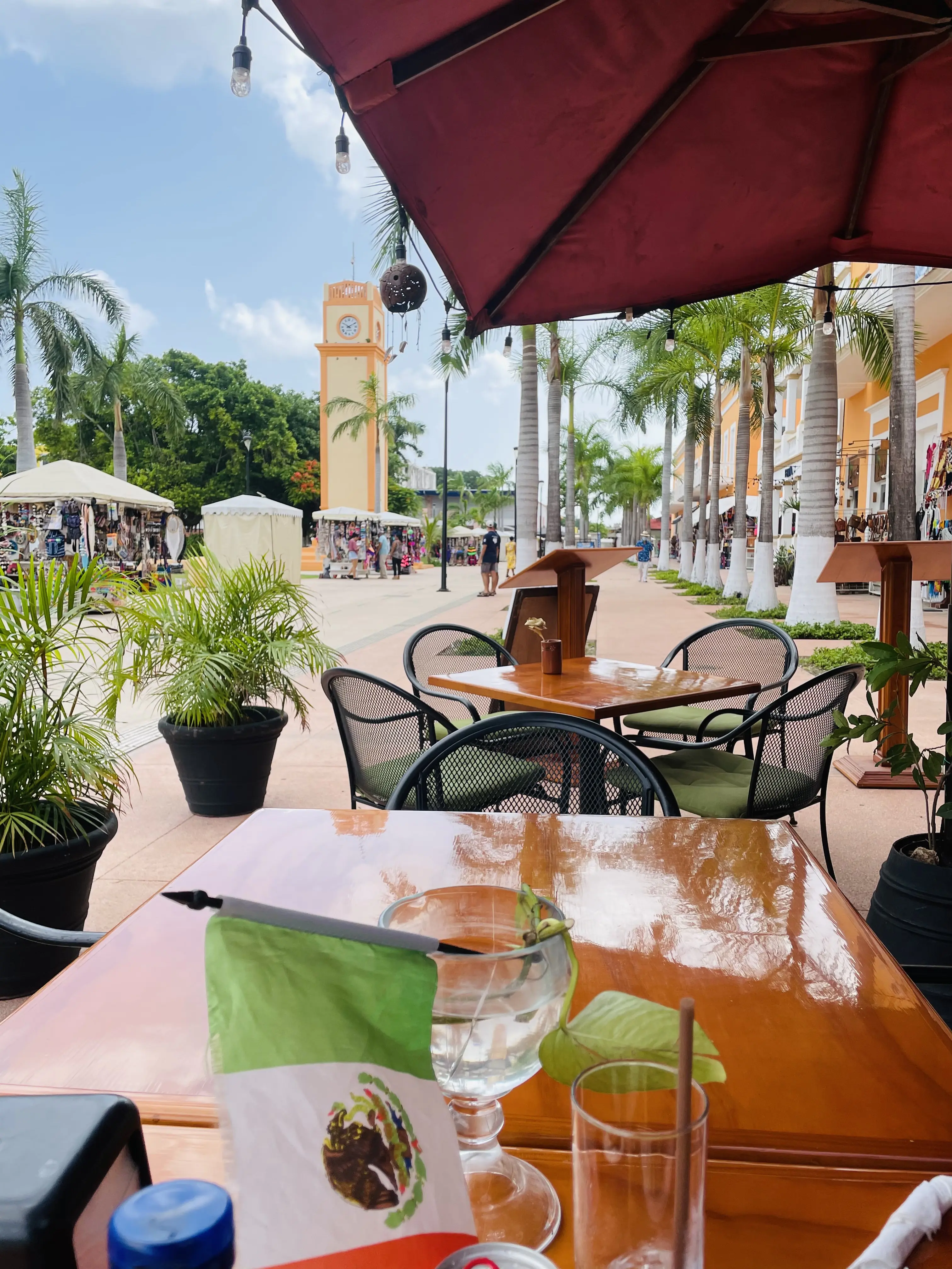 Frida's Restaurant Bar image 9