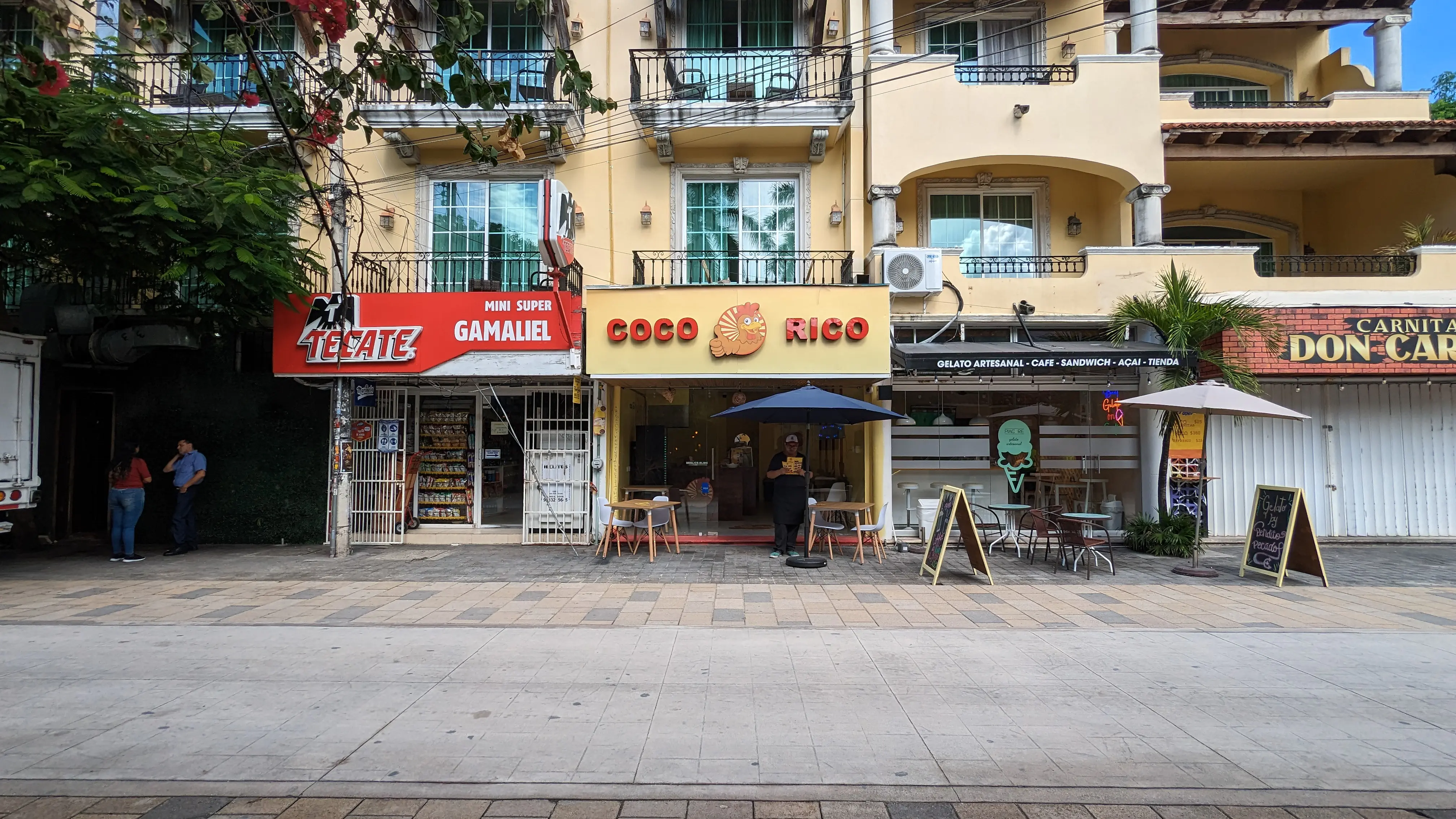 CoCo Rico Restaurant Kosher image 7