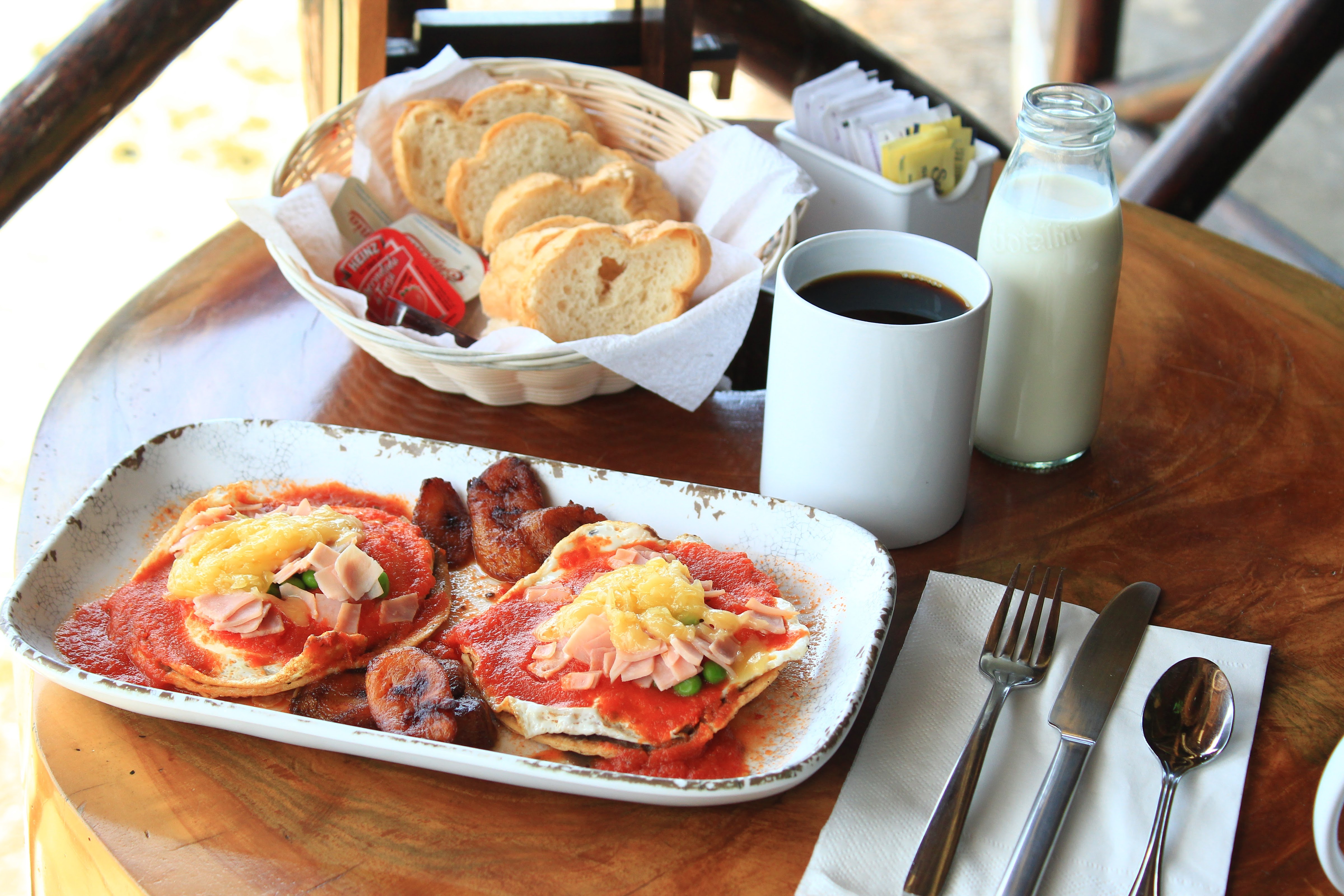 Hemingway Restaurant Beach & Nightclub Cozumel image 3