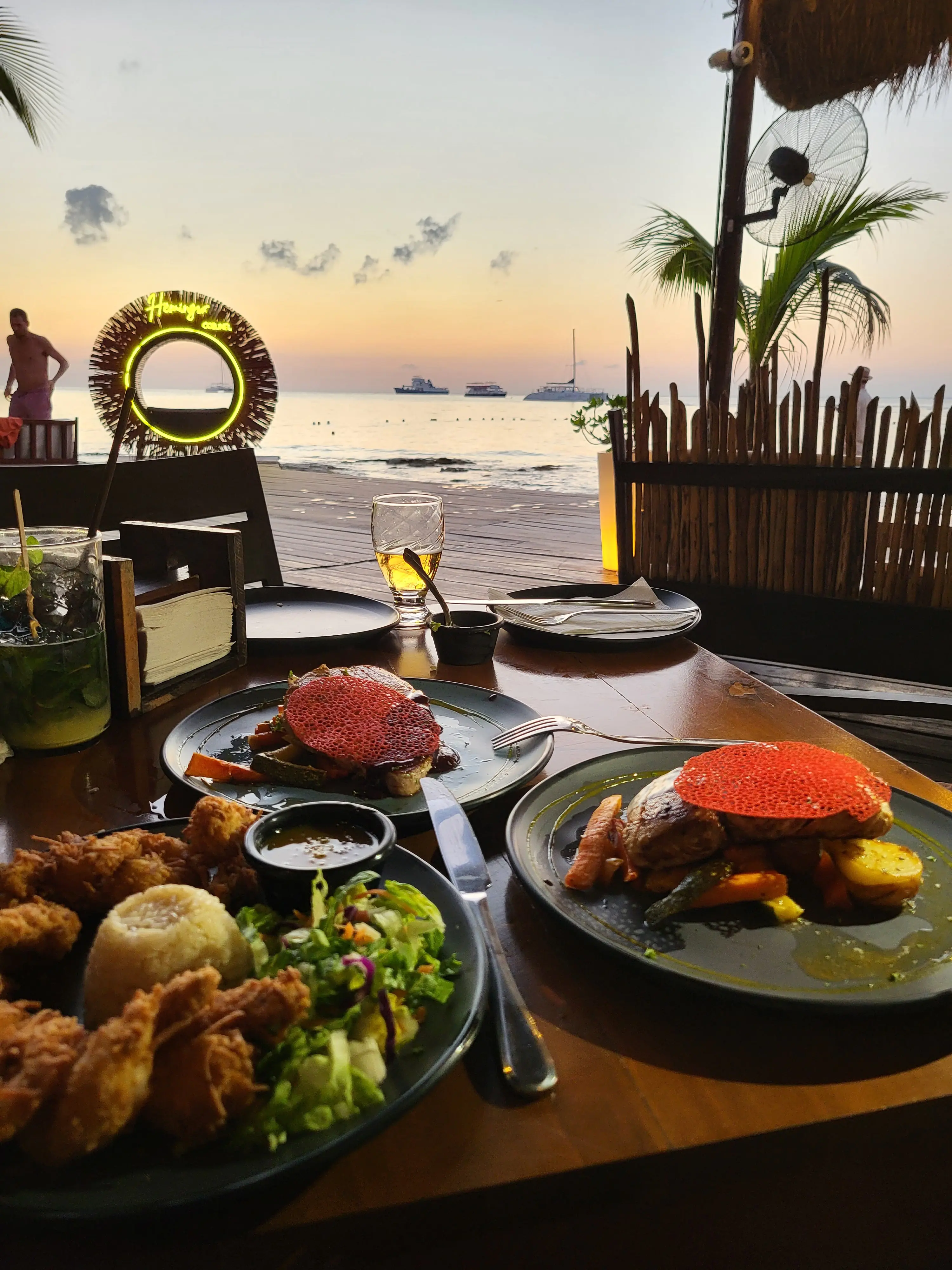 Hemingway Restaurant Beach & Nightclub Cozumel image 4