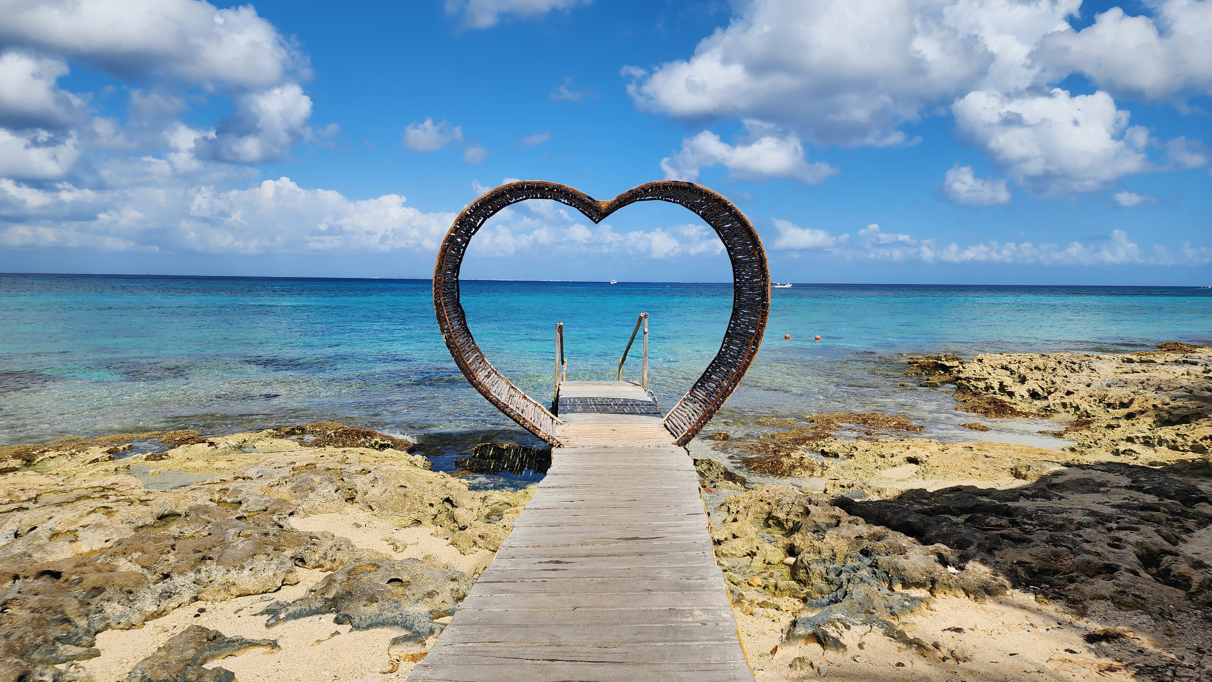 Hemingway Restaurant Beach & Nightclub Cozumel image 10