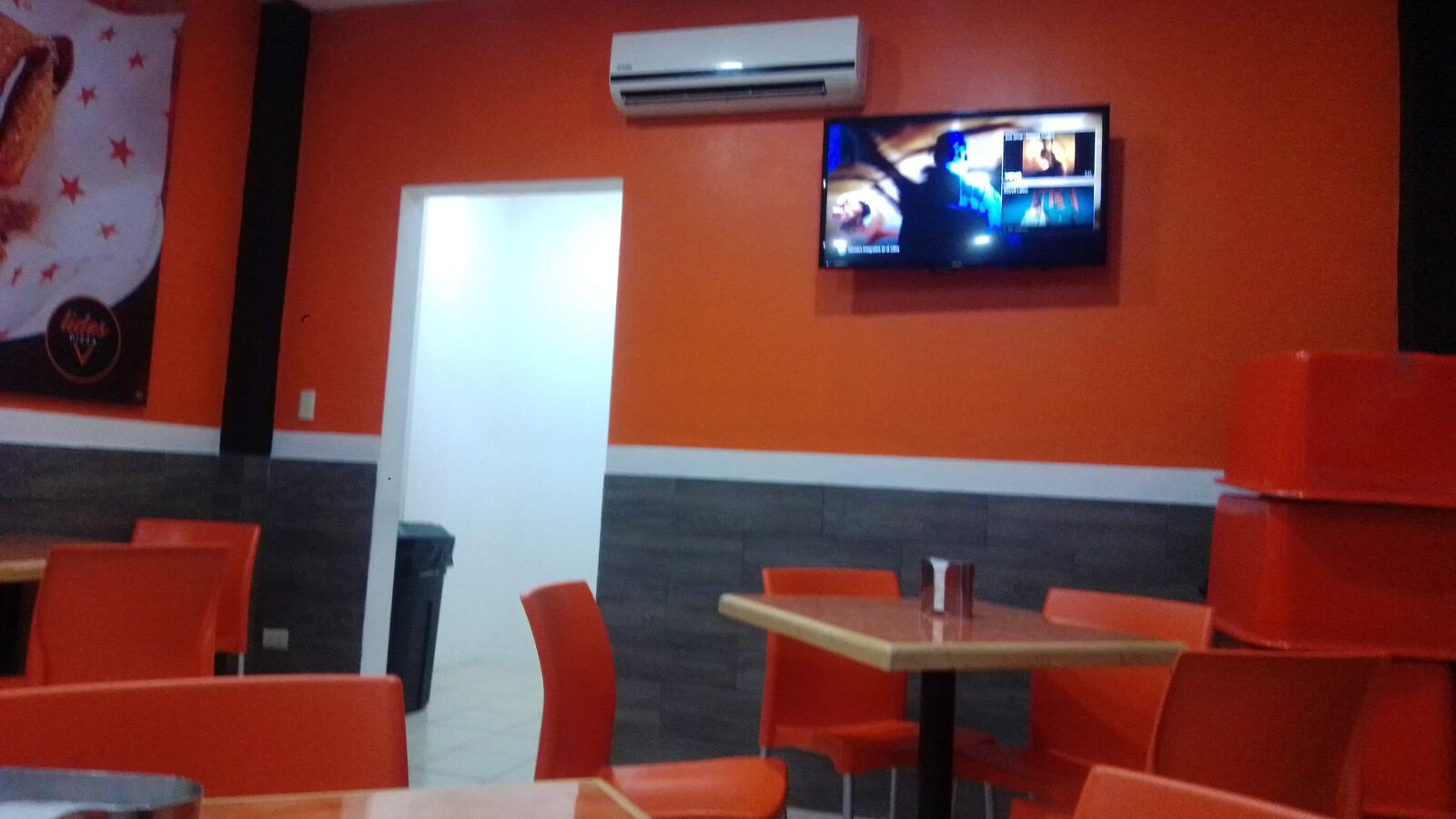 Lidos pizza image 8