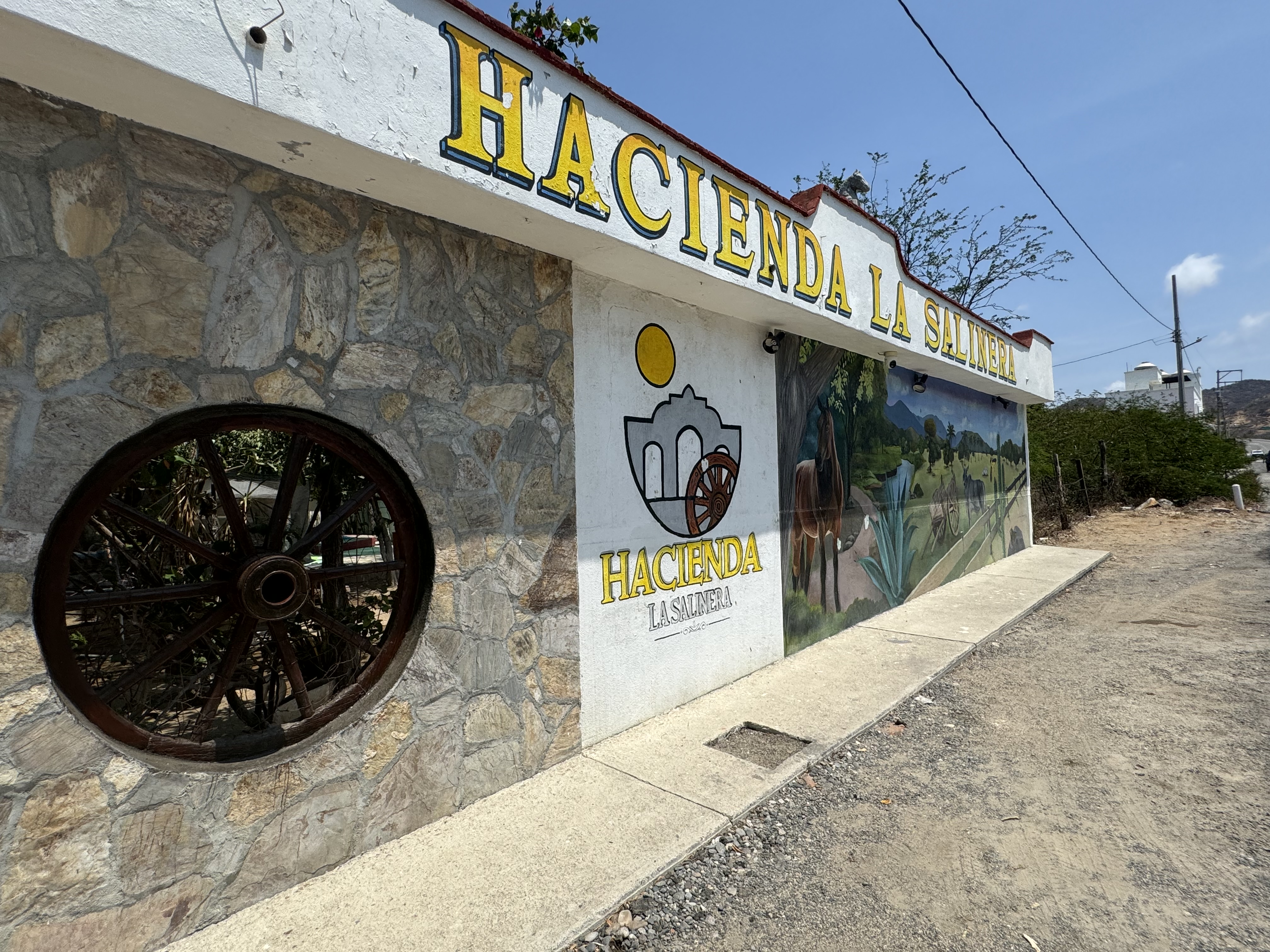 Restaurante Alberca Hacienda La Salinera image 1