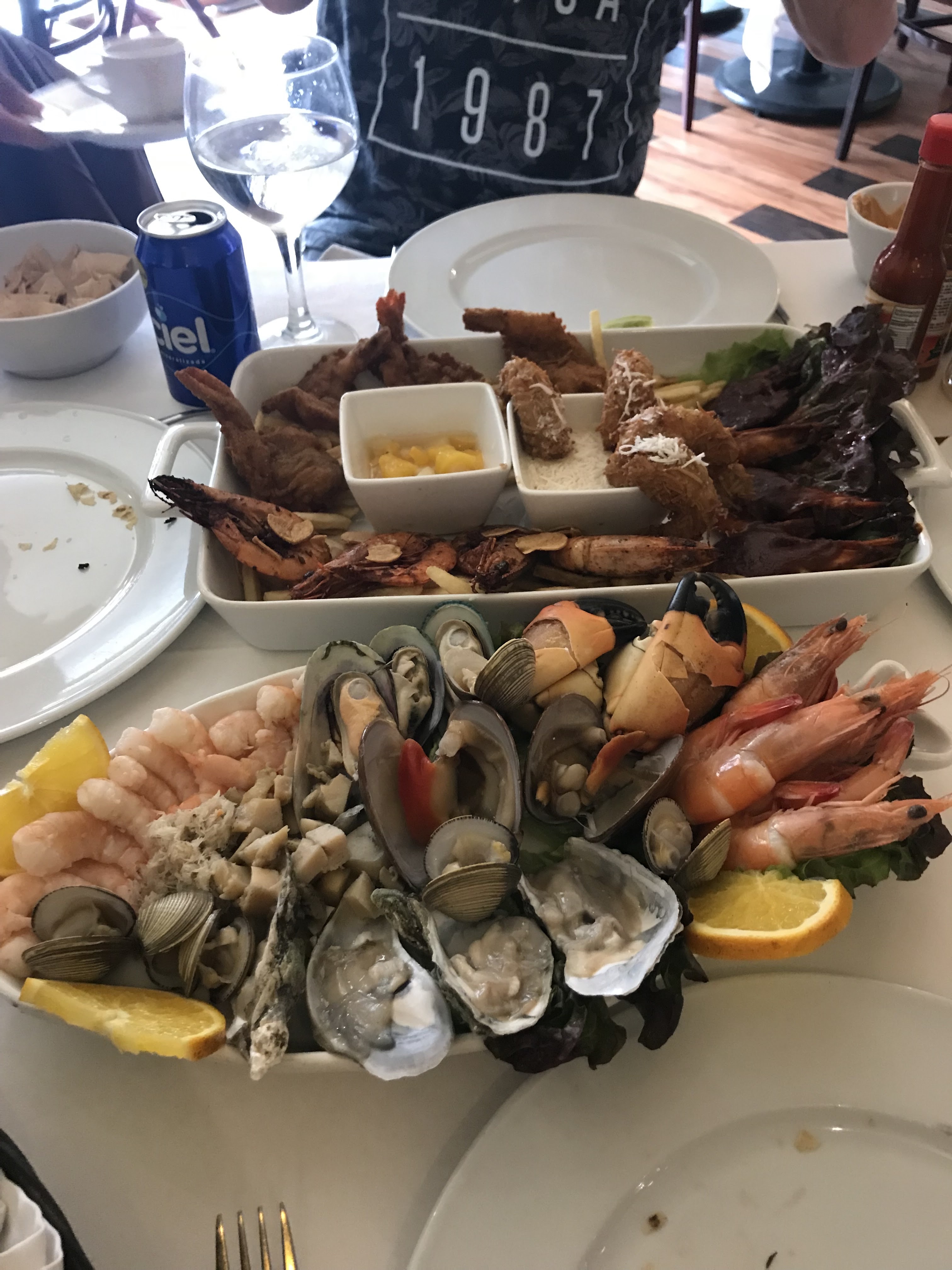 La Perlita Seafood Cuisine image 5