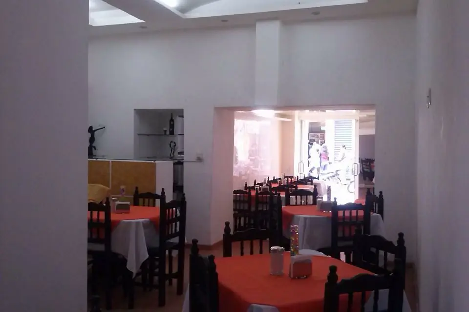 restaurant merlot image 4