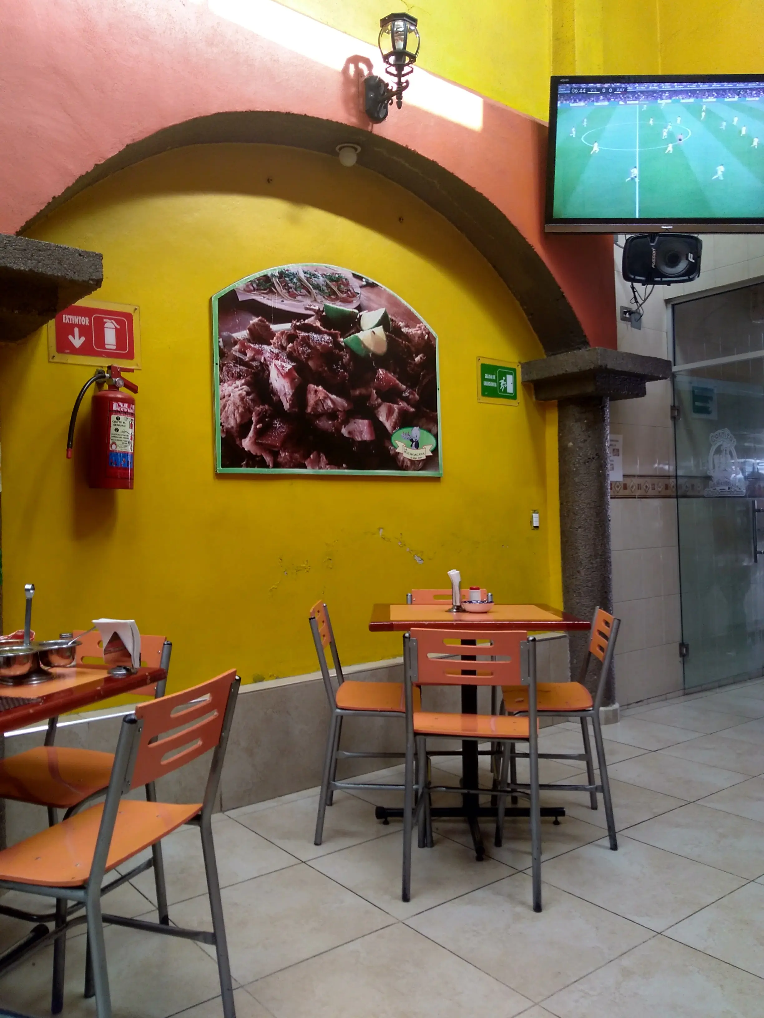 EL TACO DE ORO image 2