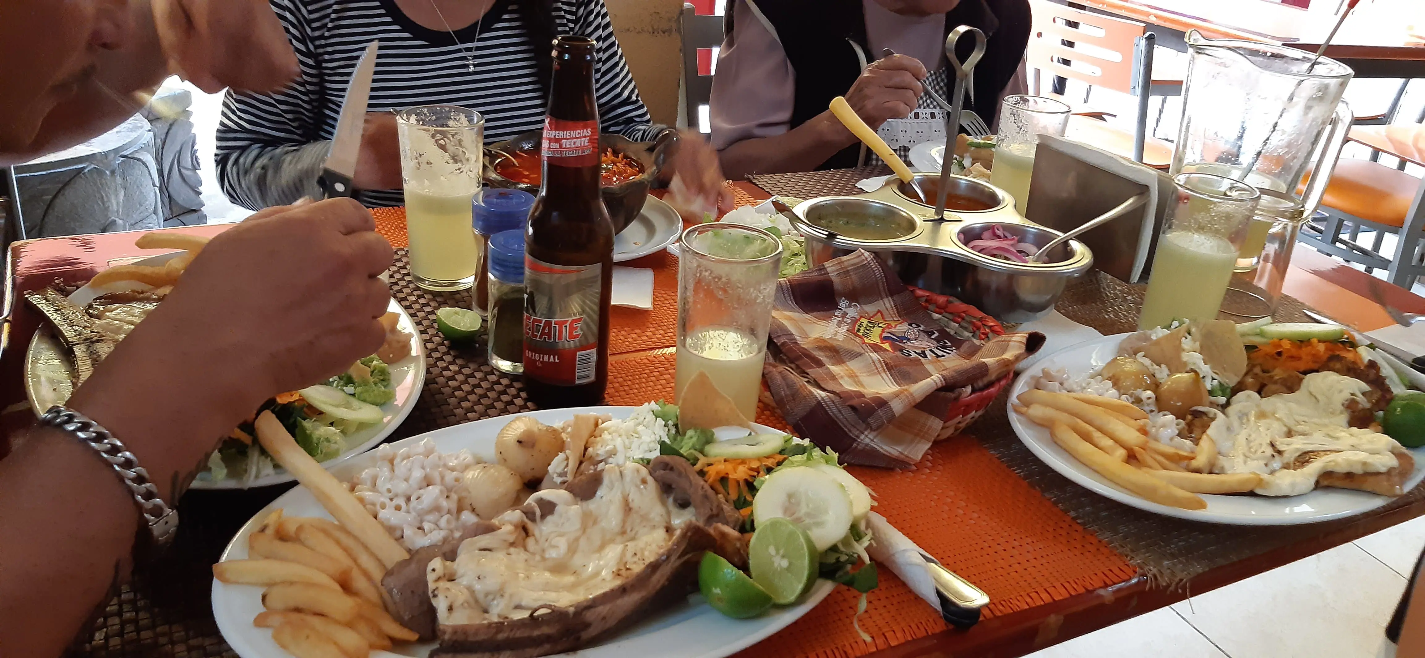 EL TACO DE ORO image 4